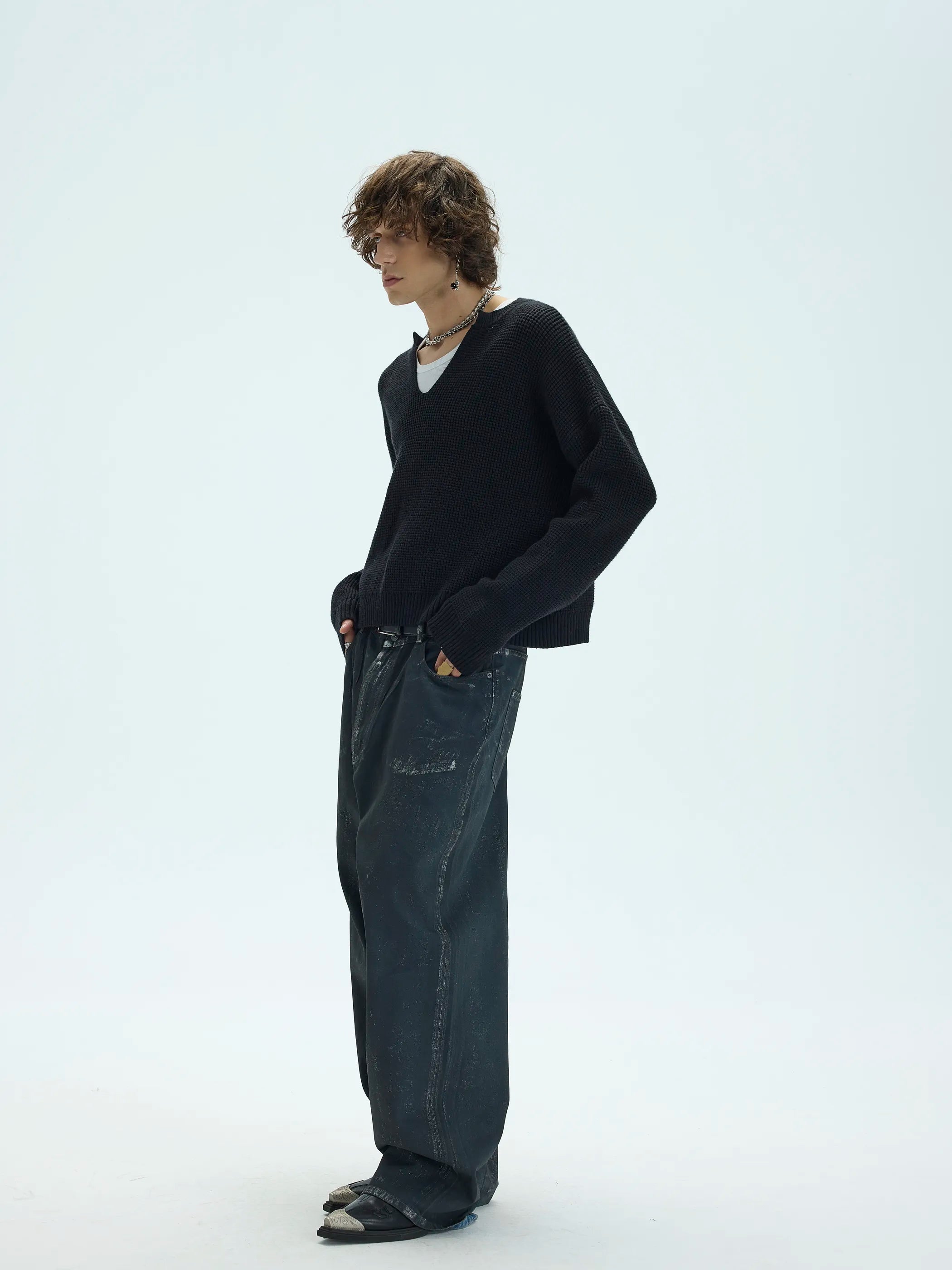 Model shot of 3D Waffle Texture Lace-Label Sweater 5