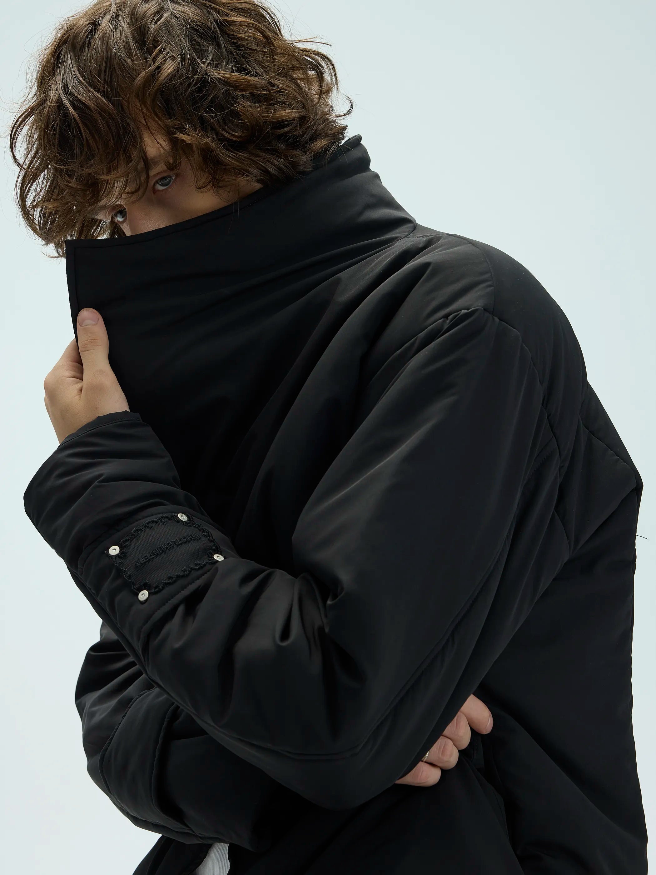 Model shot of Single-Button High-Neck Split-Hem Cotton Coat 3