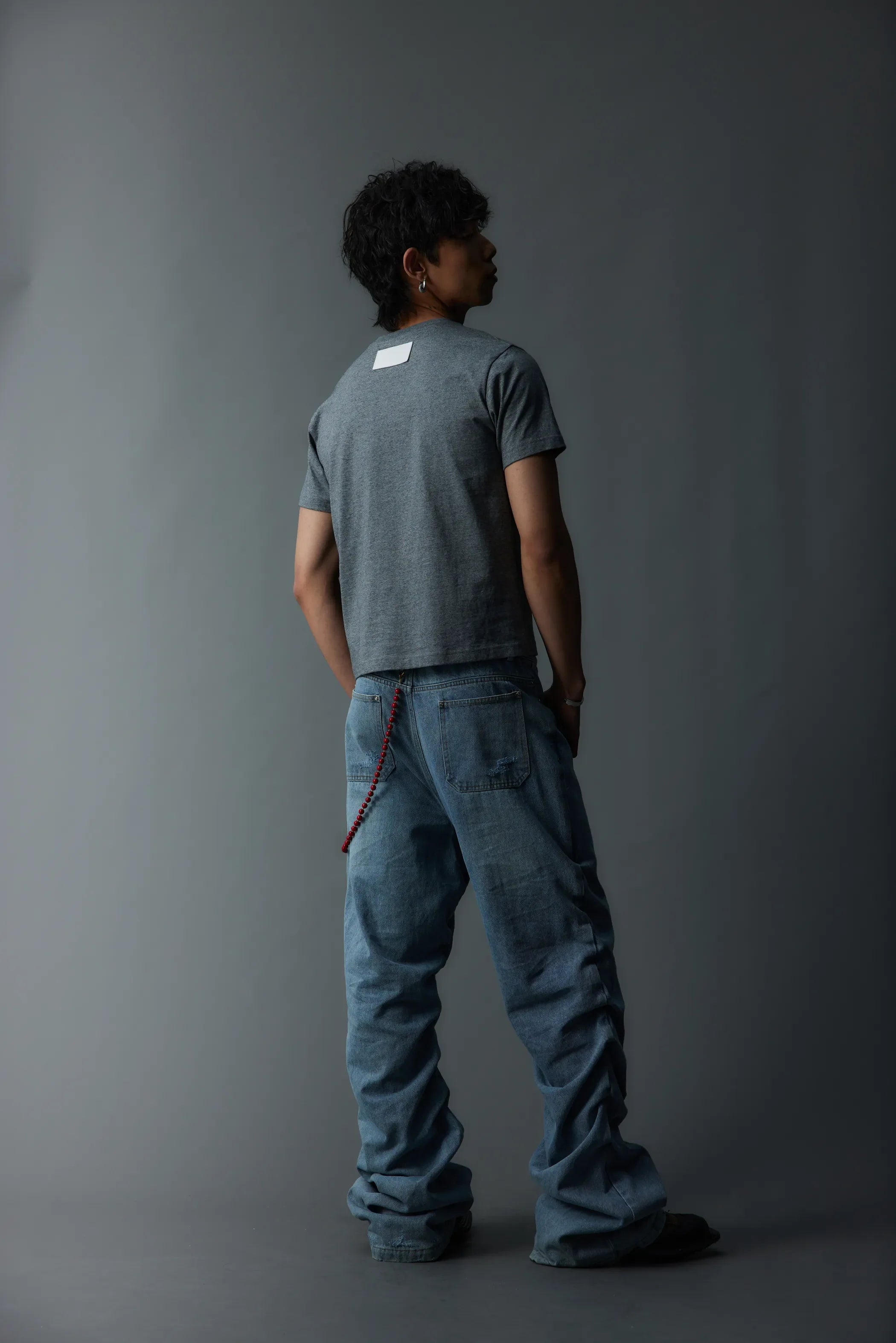 Model shot of Classic Cotton Layering Tee 7