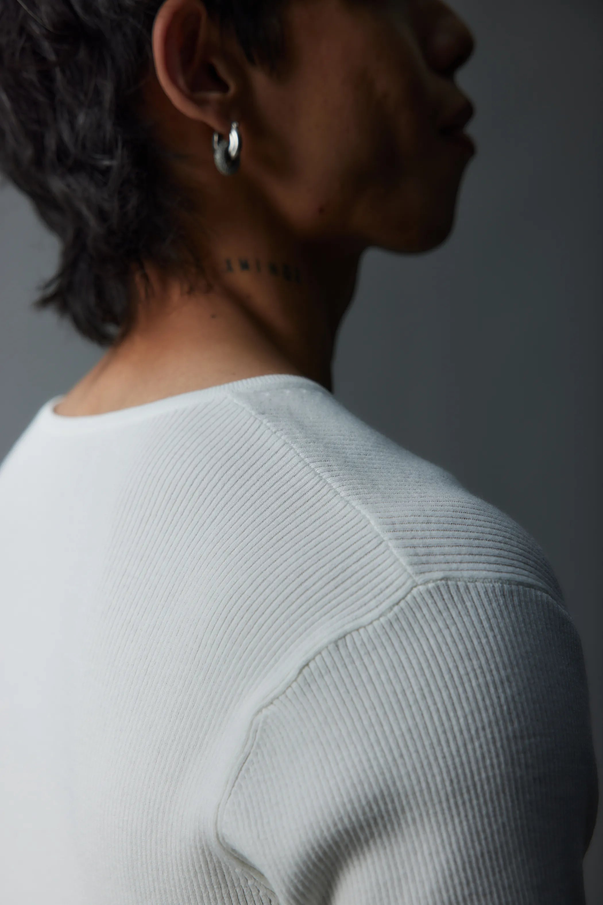 Model shot of Cloud-Knit V-Neck Relaxed Tee 5