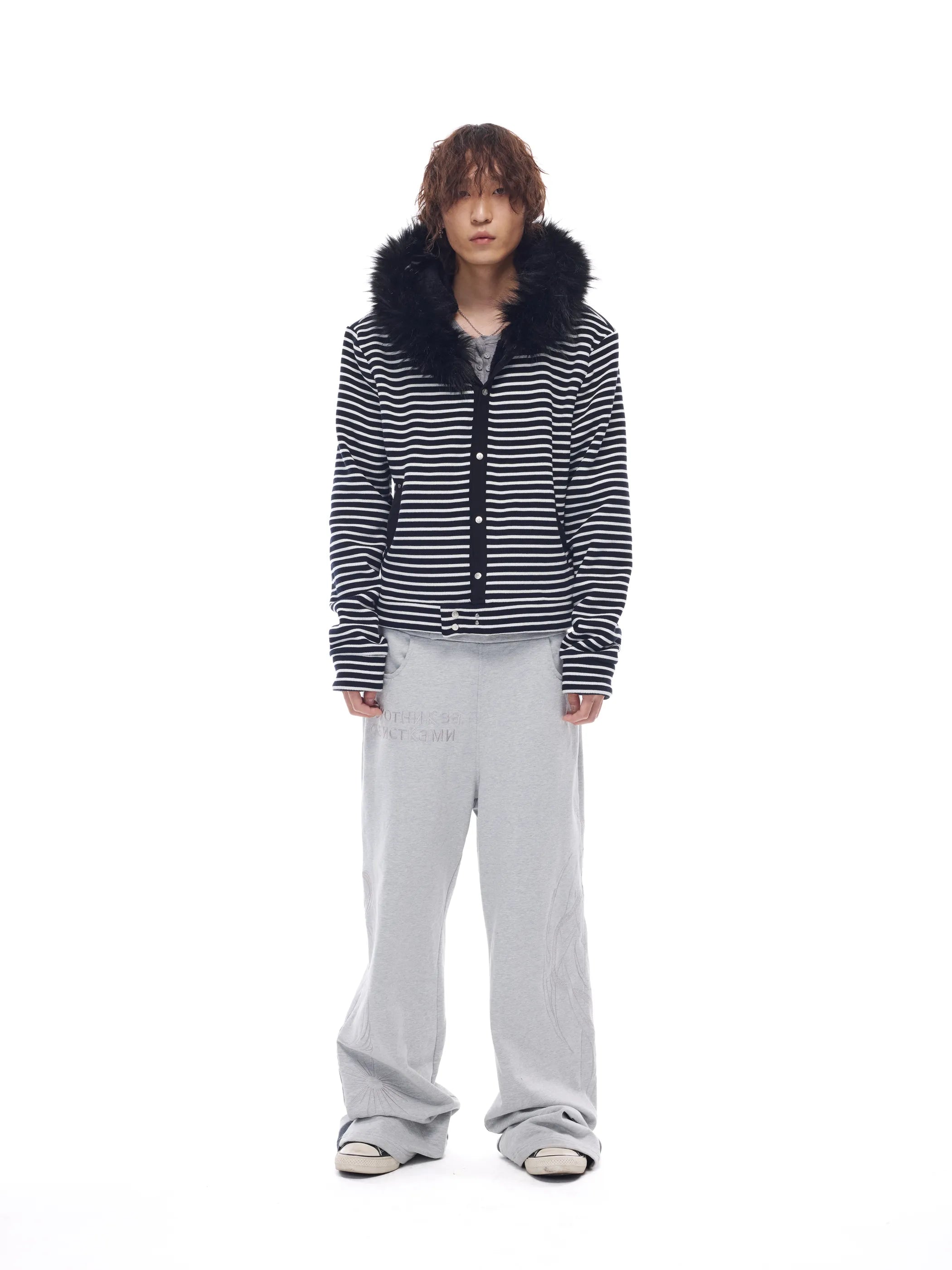 Hooded sweatshirt jacket