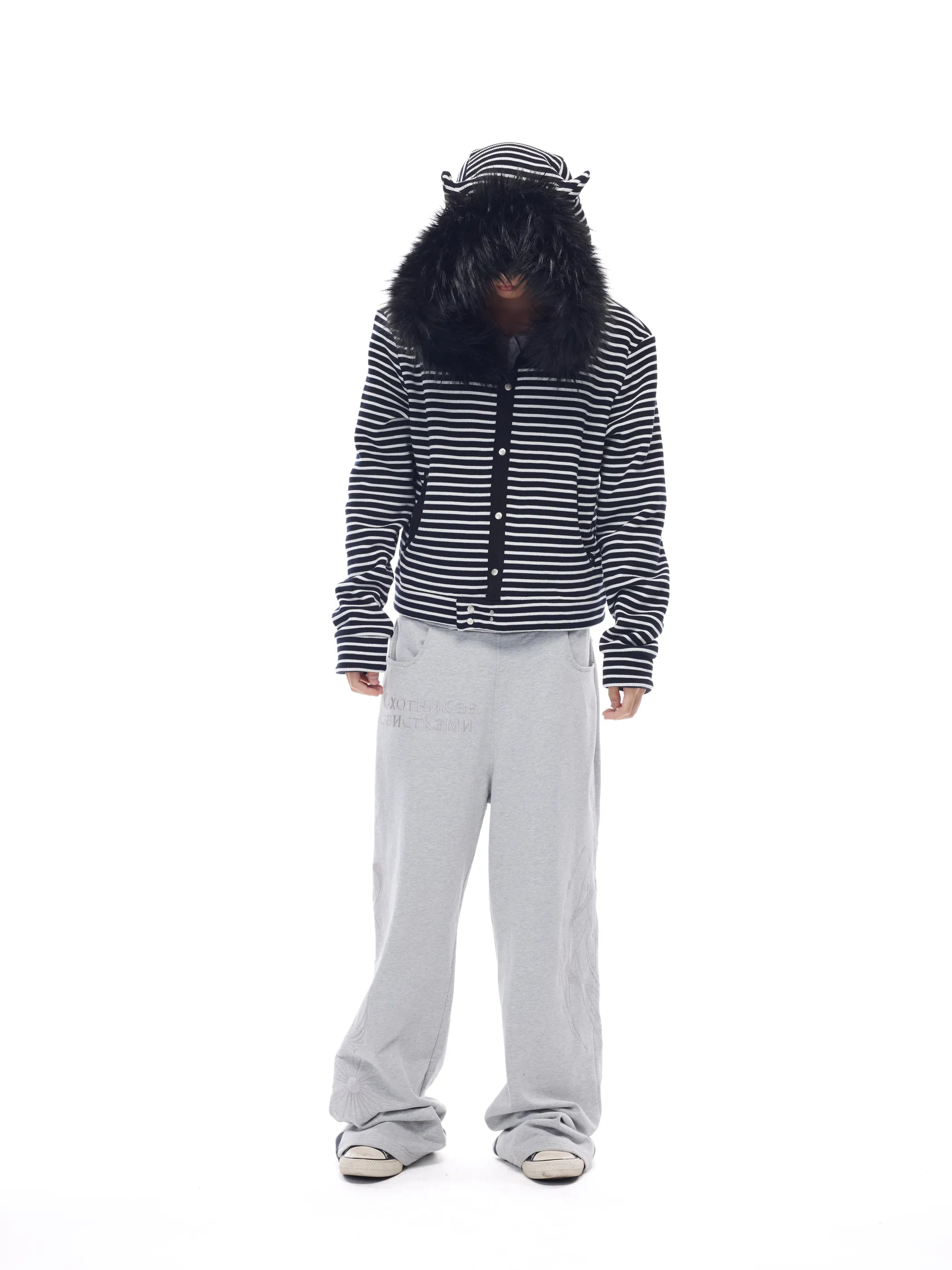 Hooded sweatshirt jacket