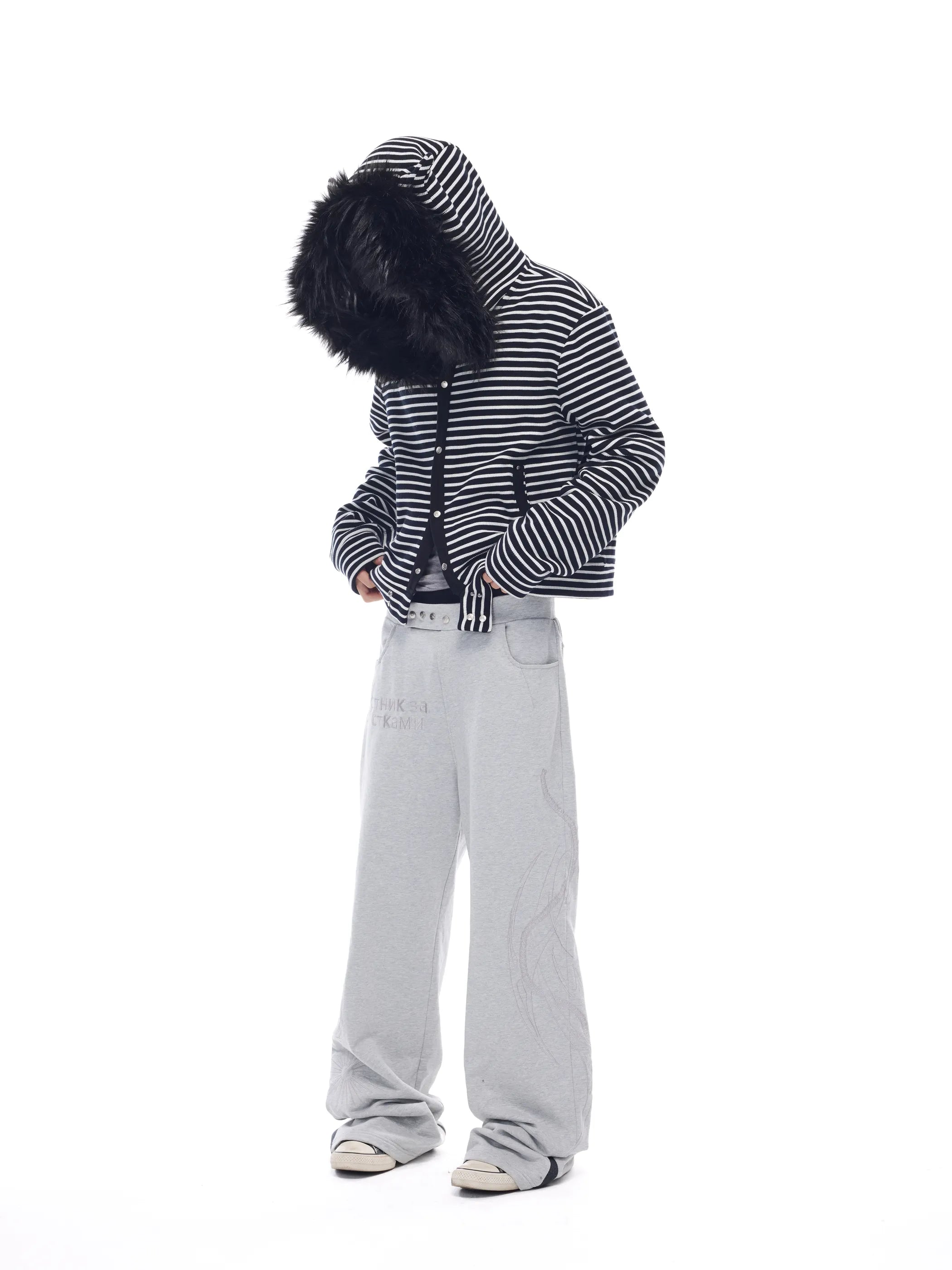 Hooded sweatshirt jacket