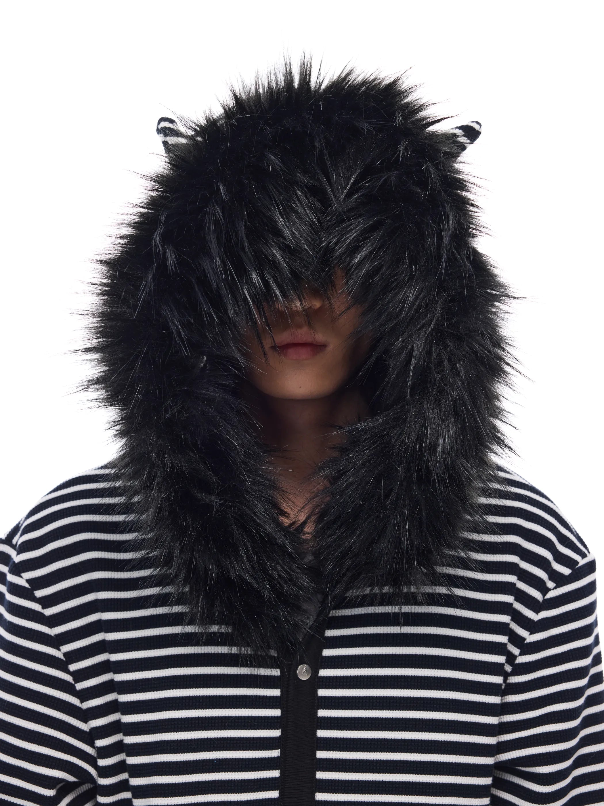 Hooded sweatshirt jacket