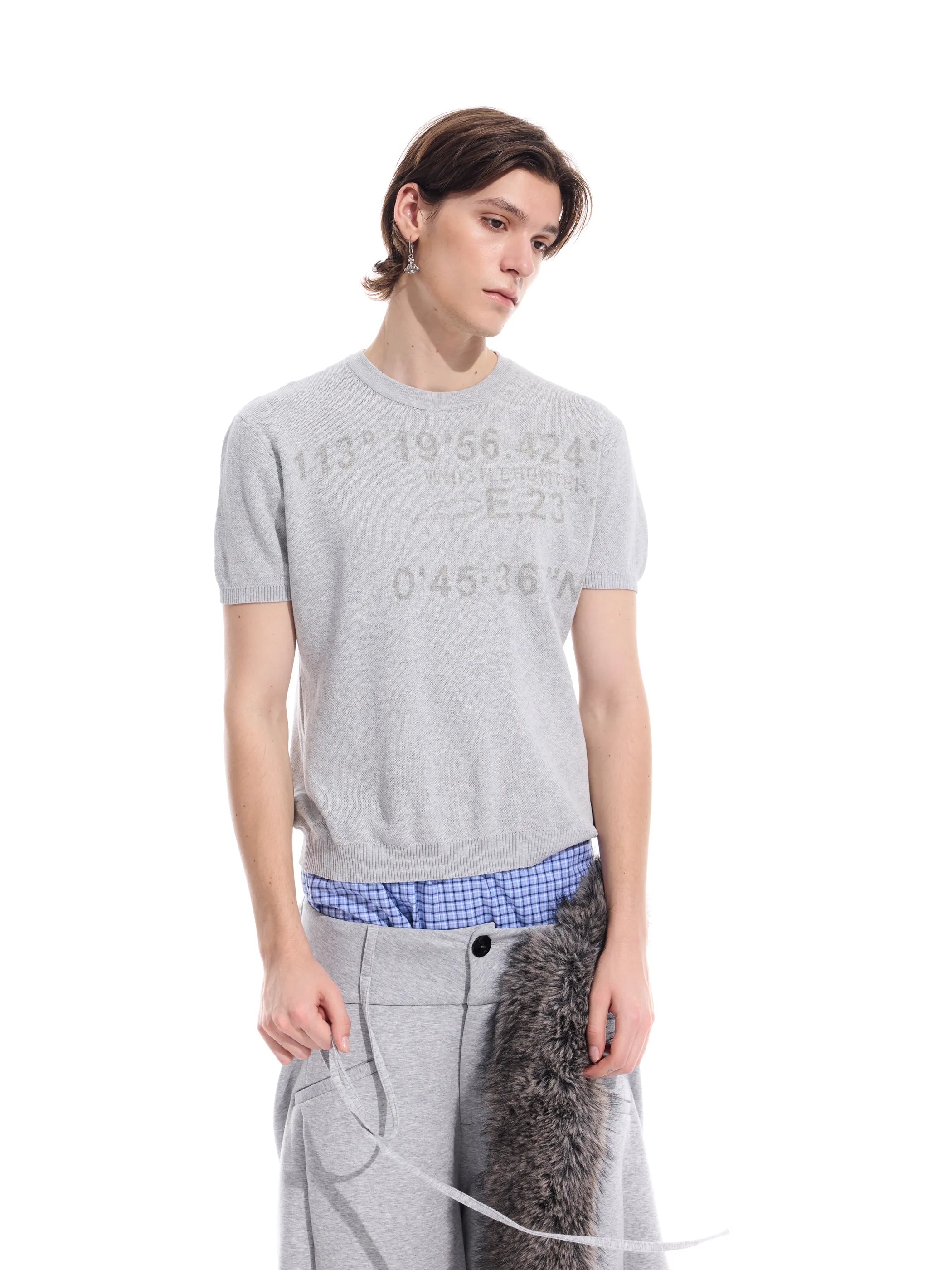Distressed geometric knit short T-shirt