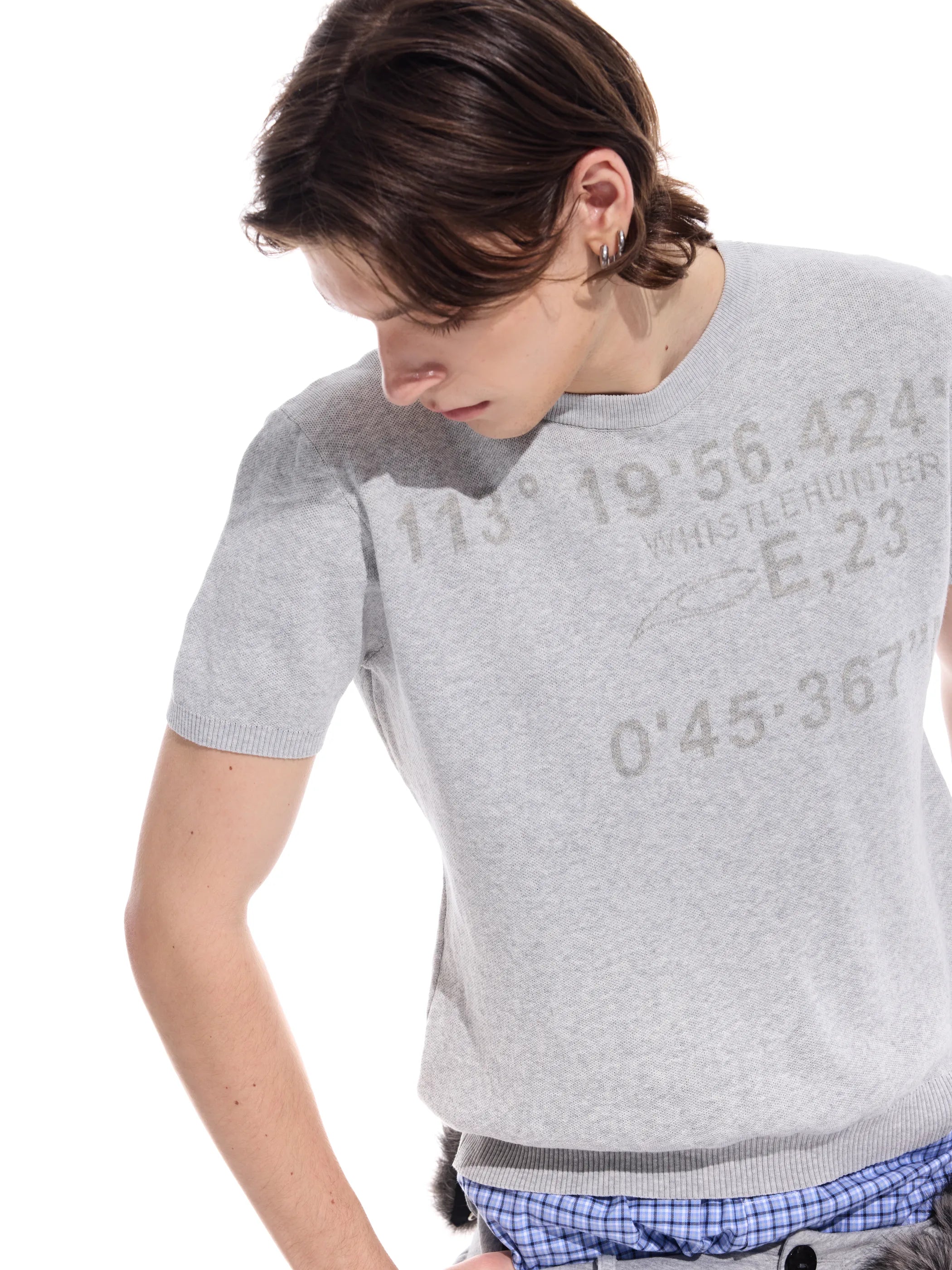 Distressed geometric knit short T-shirt