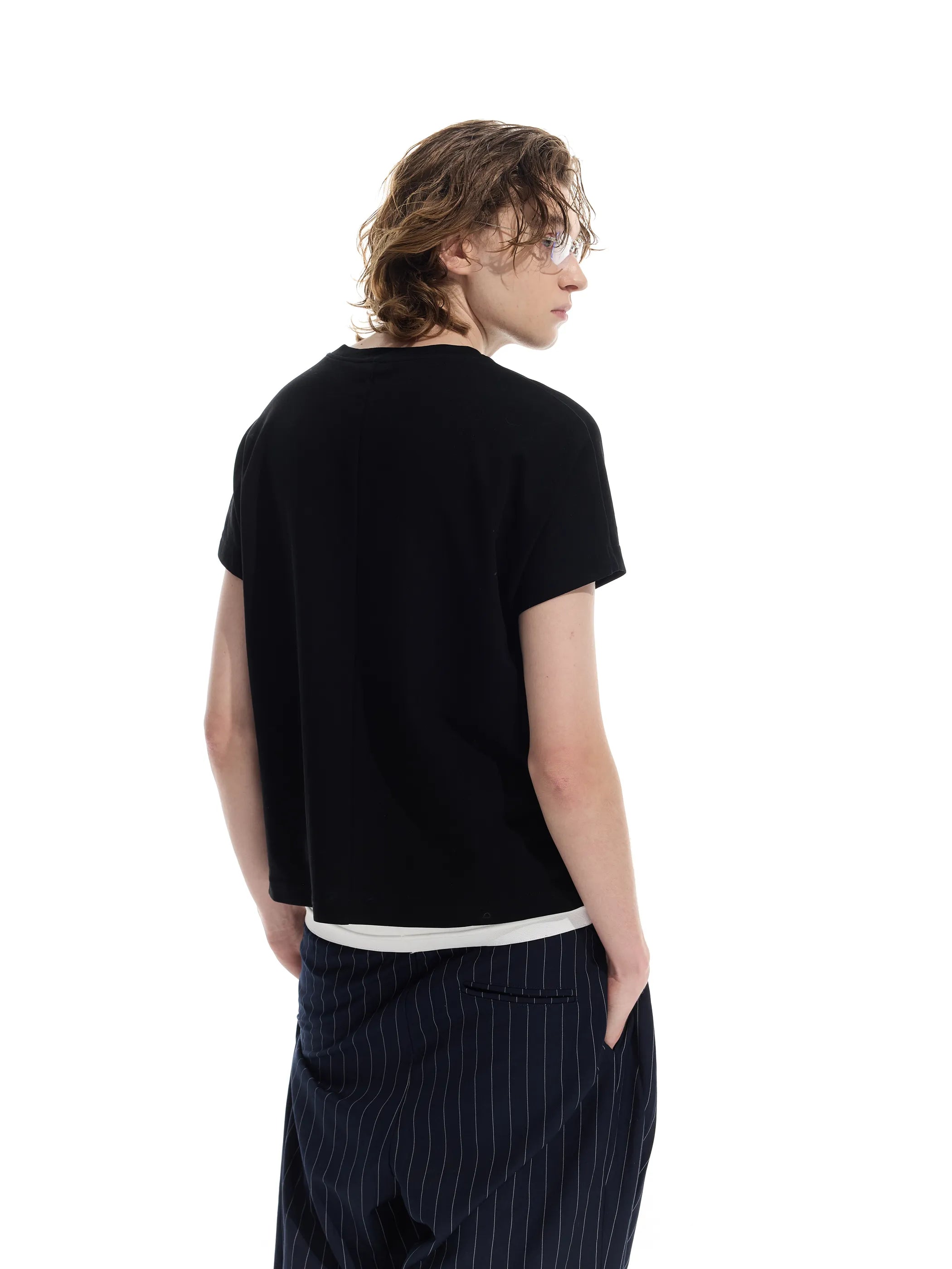 Model shot of Essential Commute Short-Sleeve Tee 6