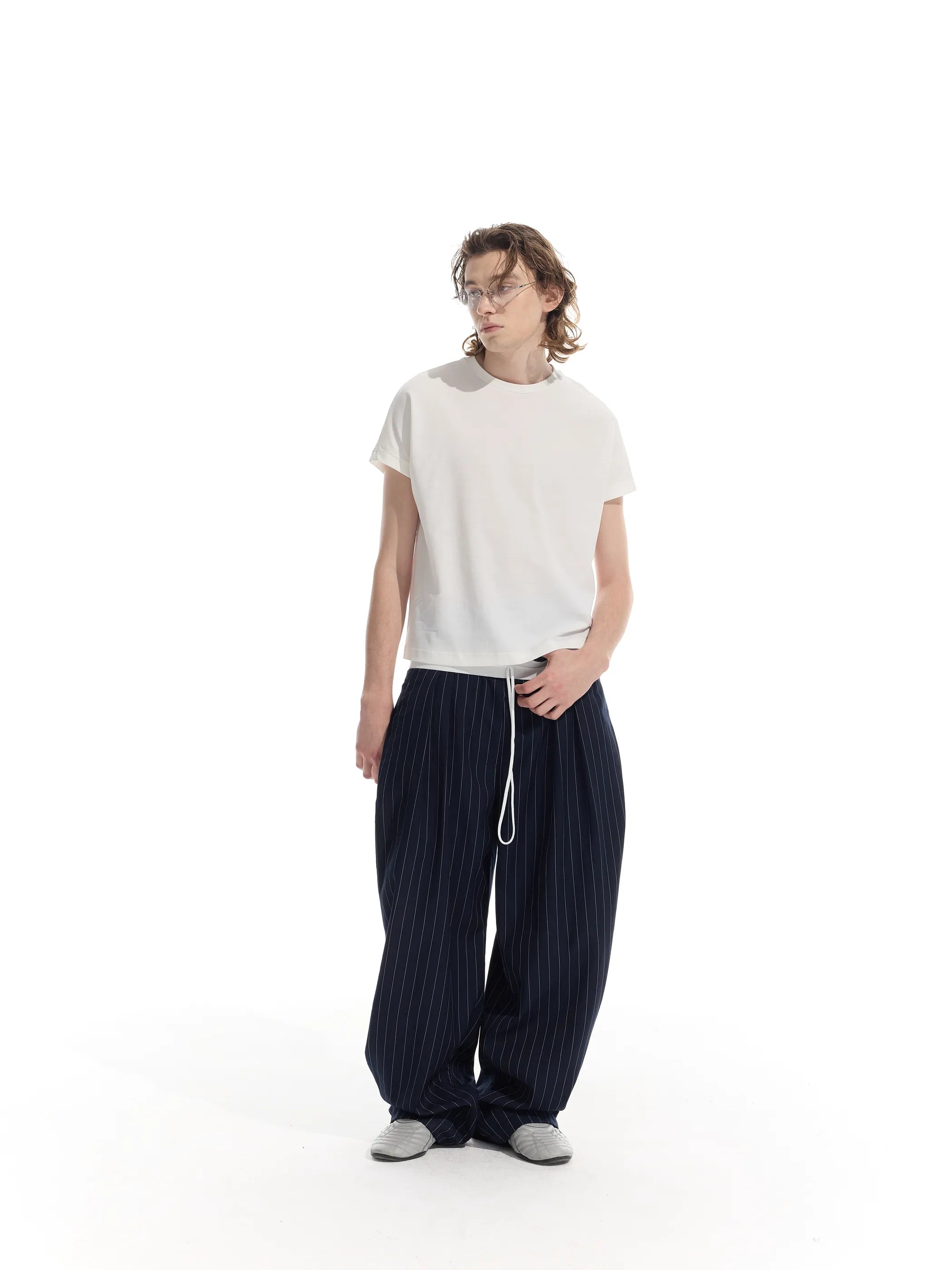 Model shot of Essential Commute Short-Sleeve Tee 8