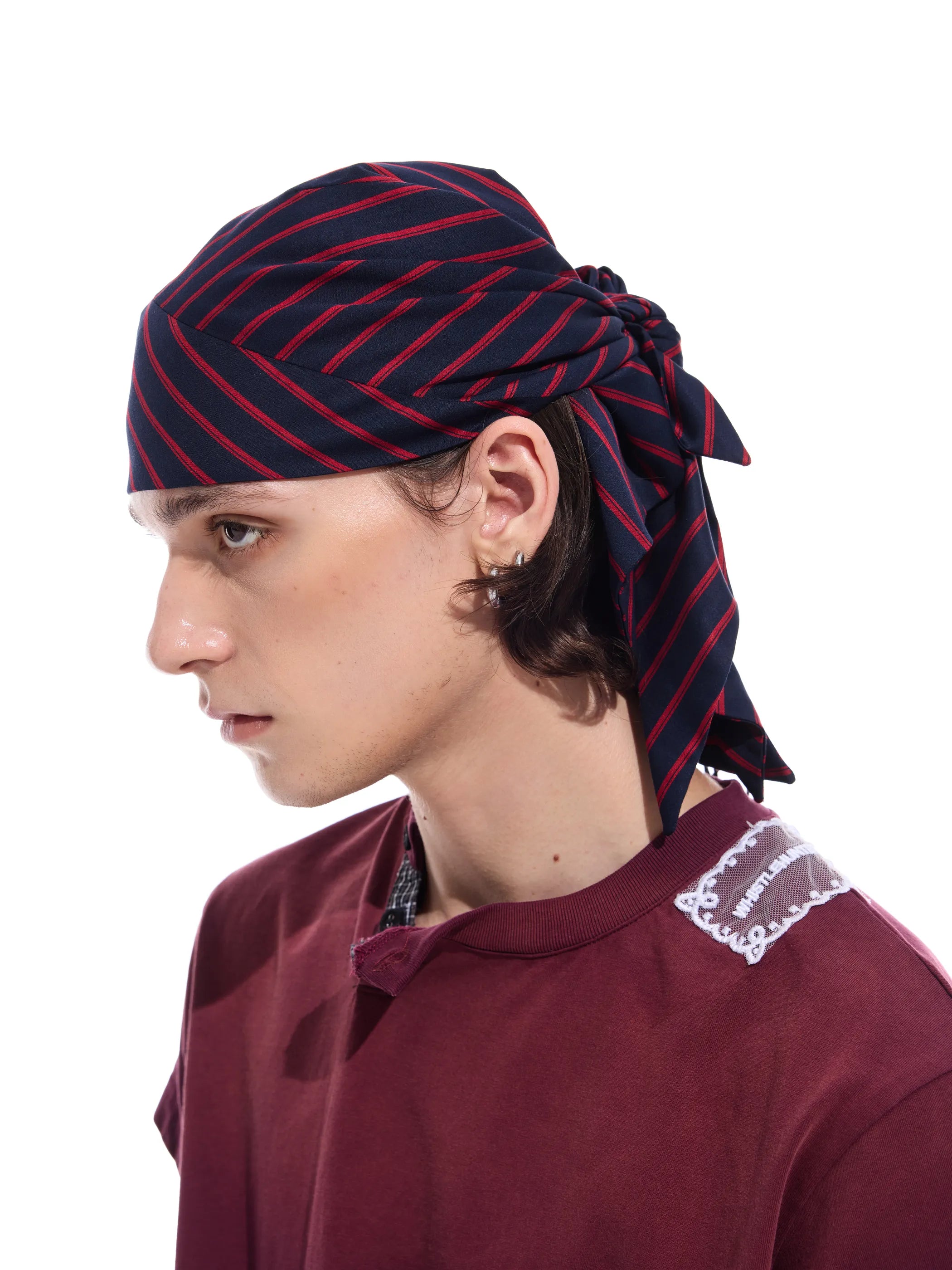 Striped detachable-chain bandana