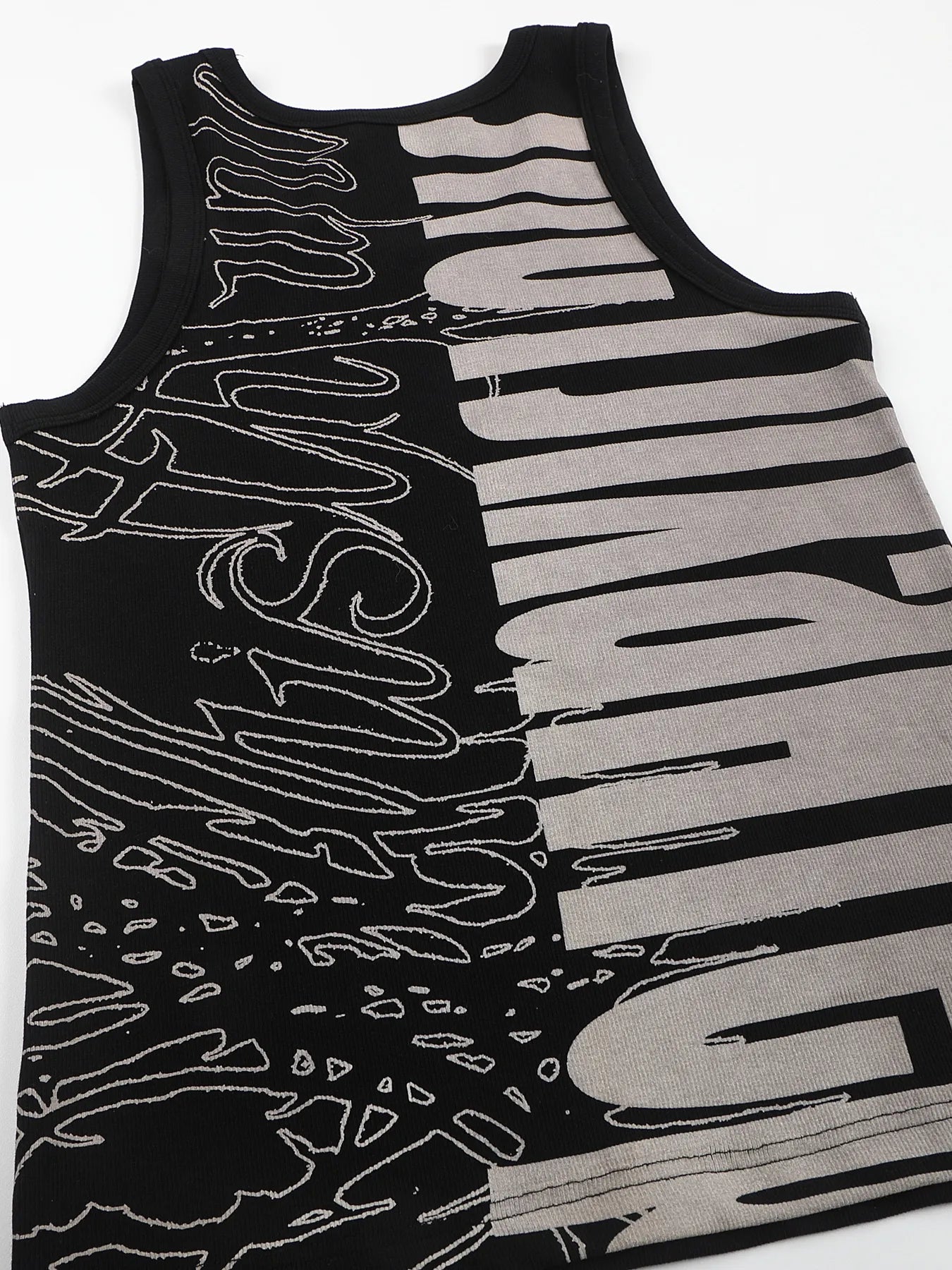 Graffiti high-stretch tank top