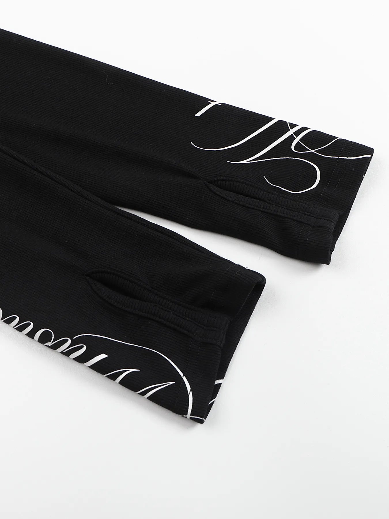 Sleeve motif long-sleeve tee