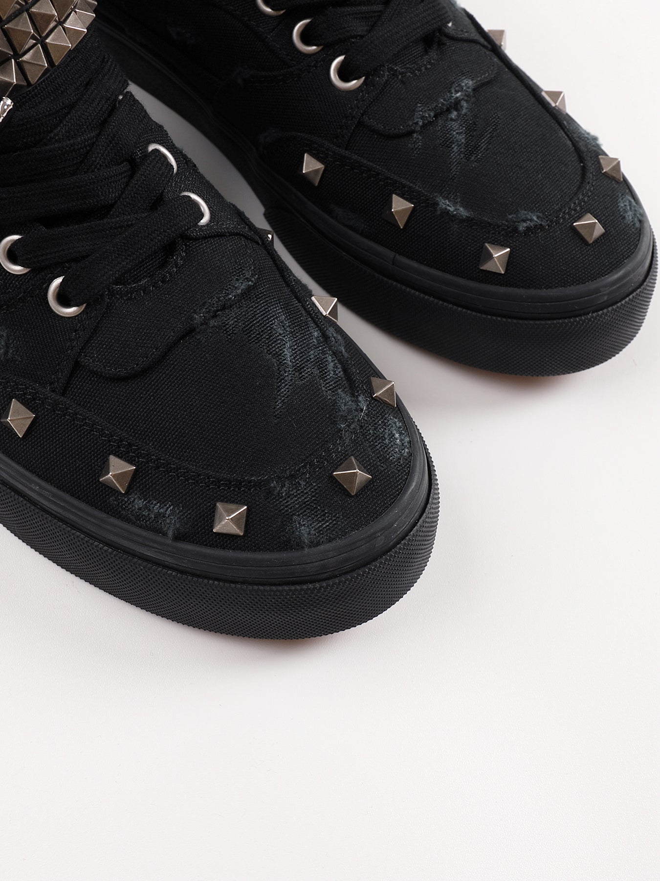 Silver Wing Studded Canvas Hi-Top Shoes