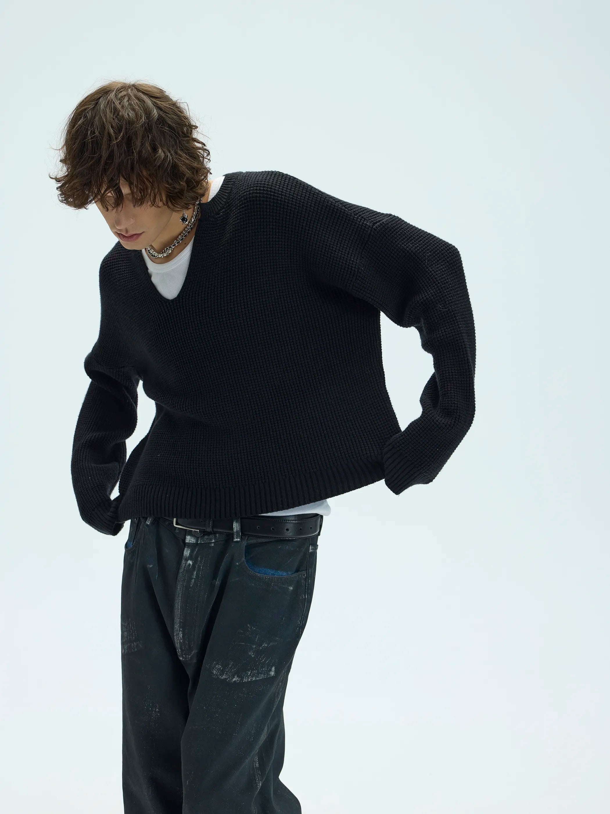 Model shot of 3D Waffle Texture Lace-Label Sweater 3