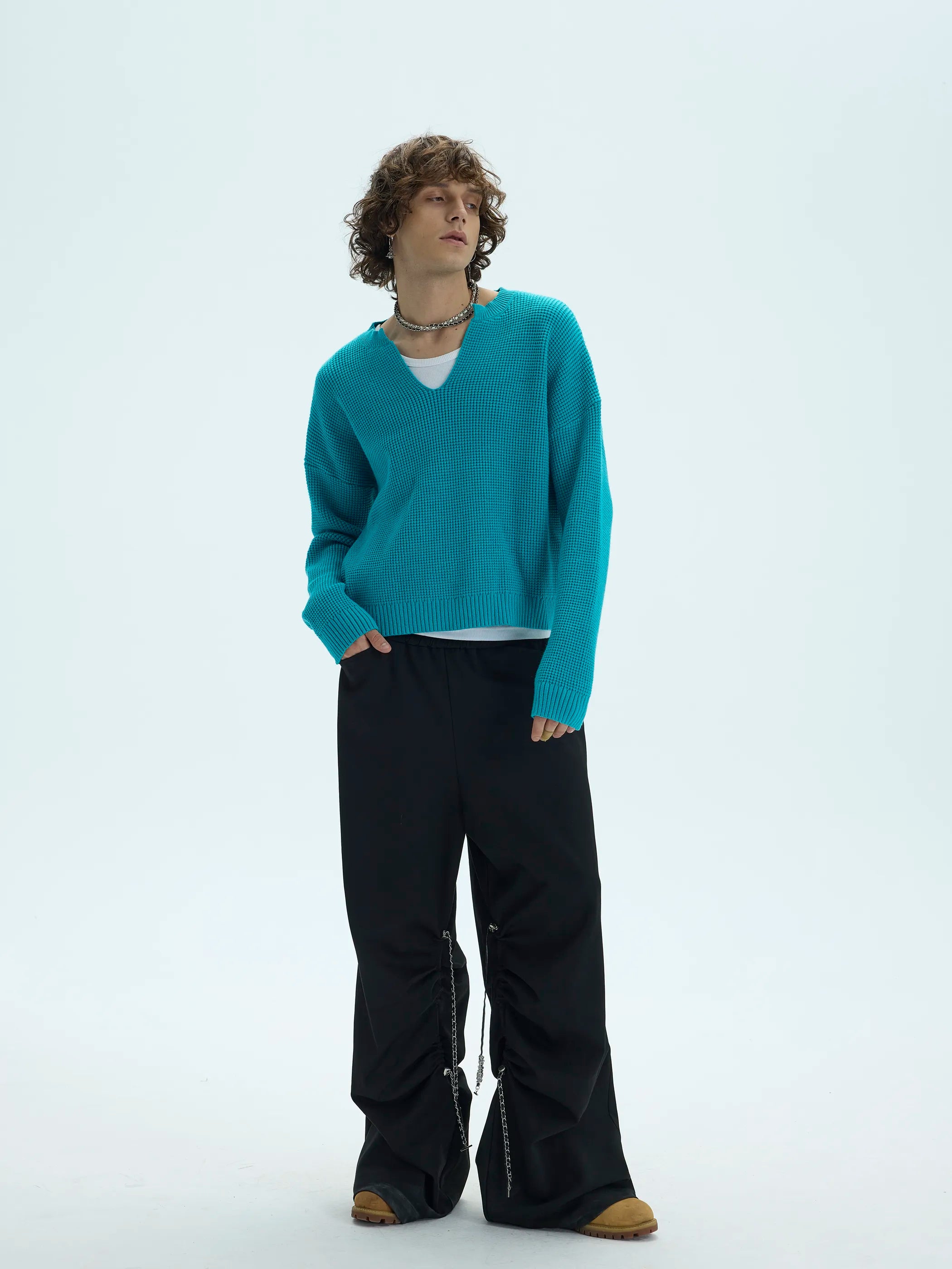 Model shot of 3D Waffle Texture Lace-Label Sweater 2