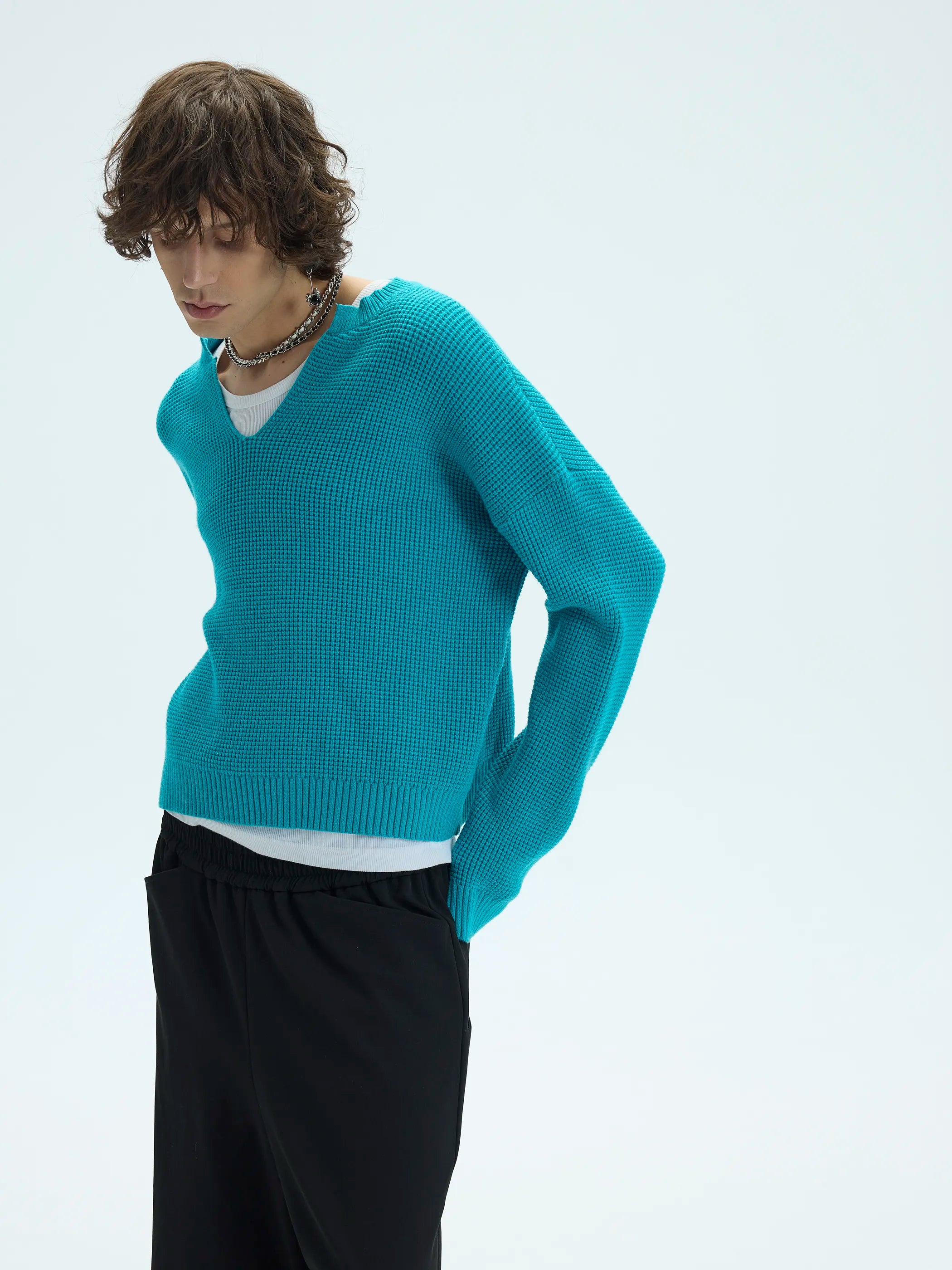 Model shot of 3D Waffle Texture Lace-Label Sweater 5