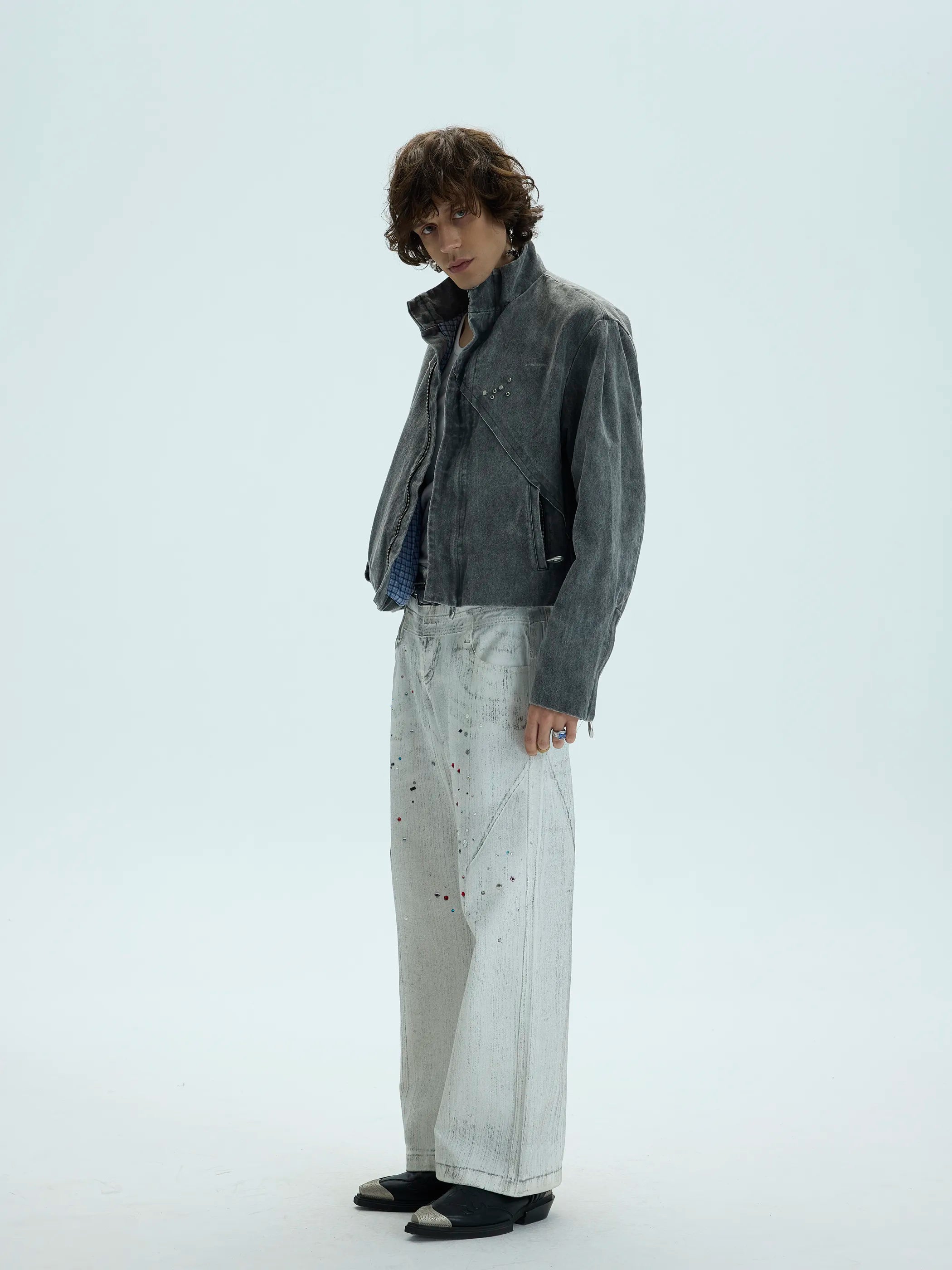 Model shot of Interchangeable Pin-Decorated Blazer 6