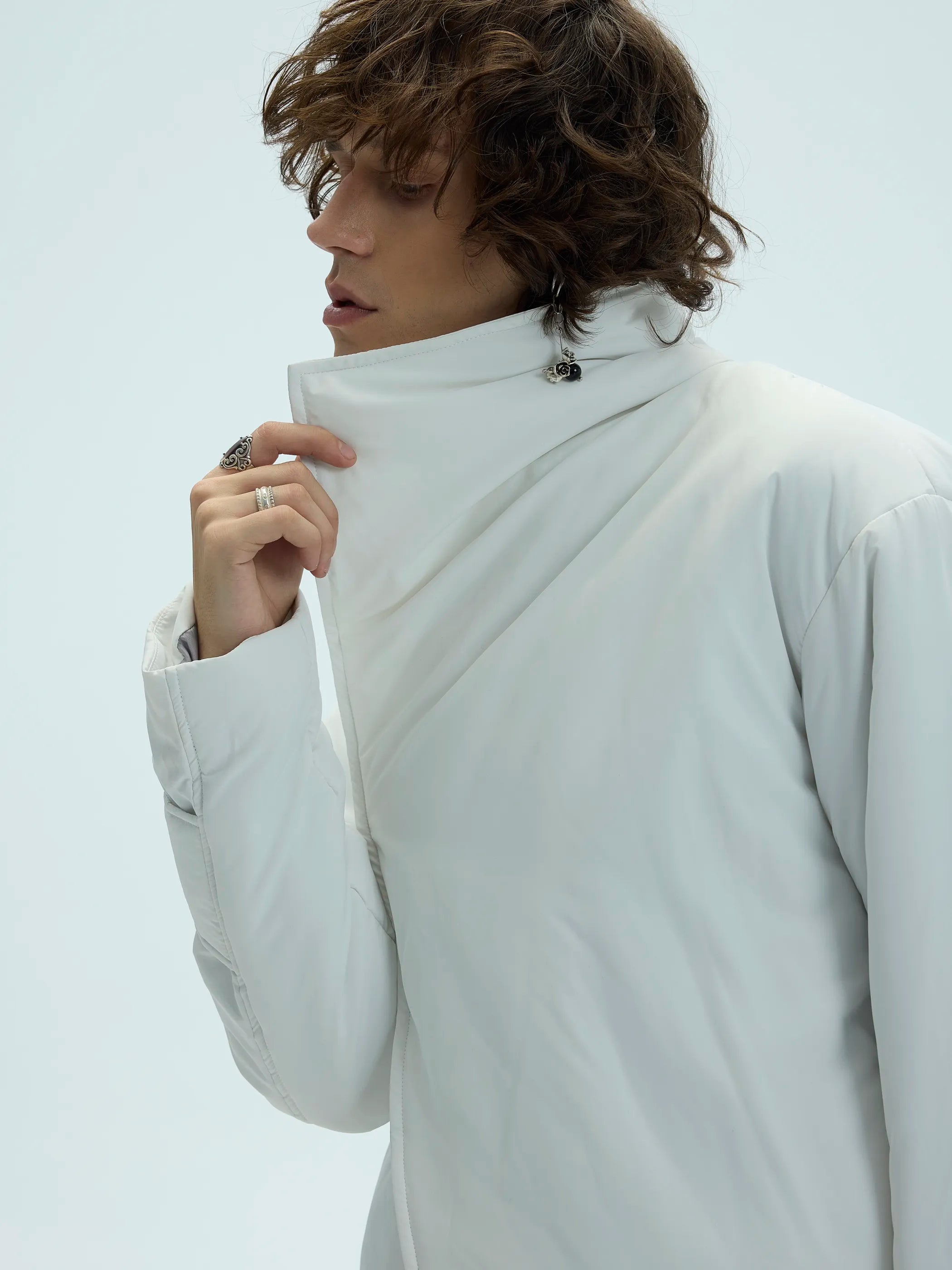 Model shot of Single-Button High-Neck Split-Hem Cotton Coat 3