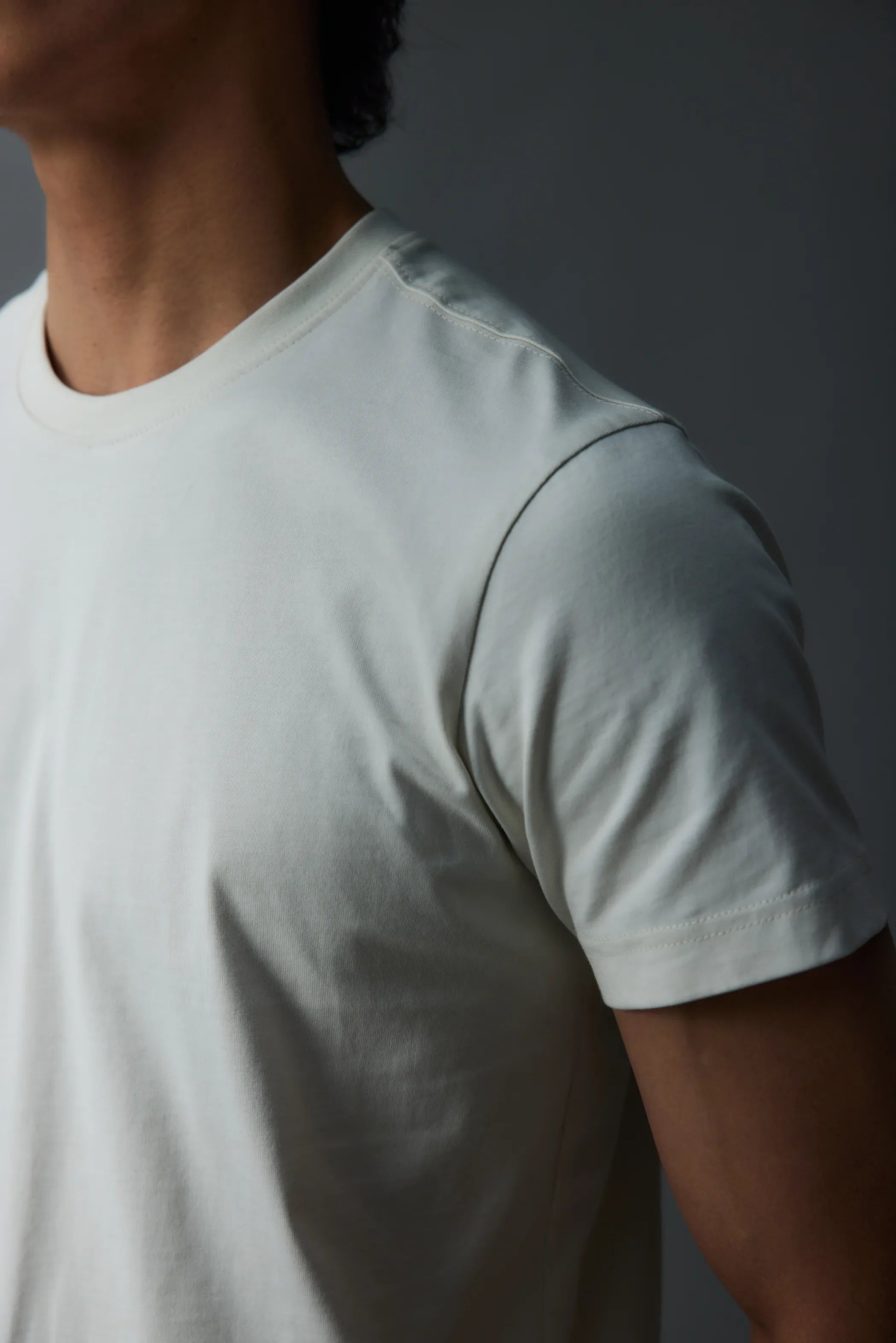 Model shot of Classic Cotton Layering Tee 3