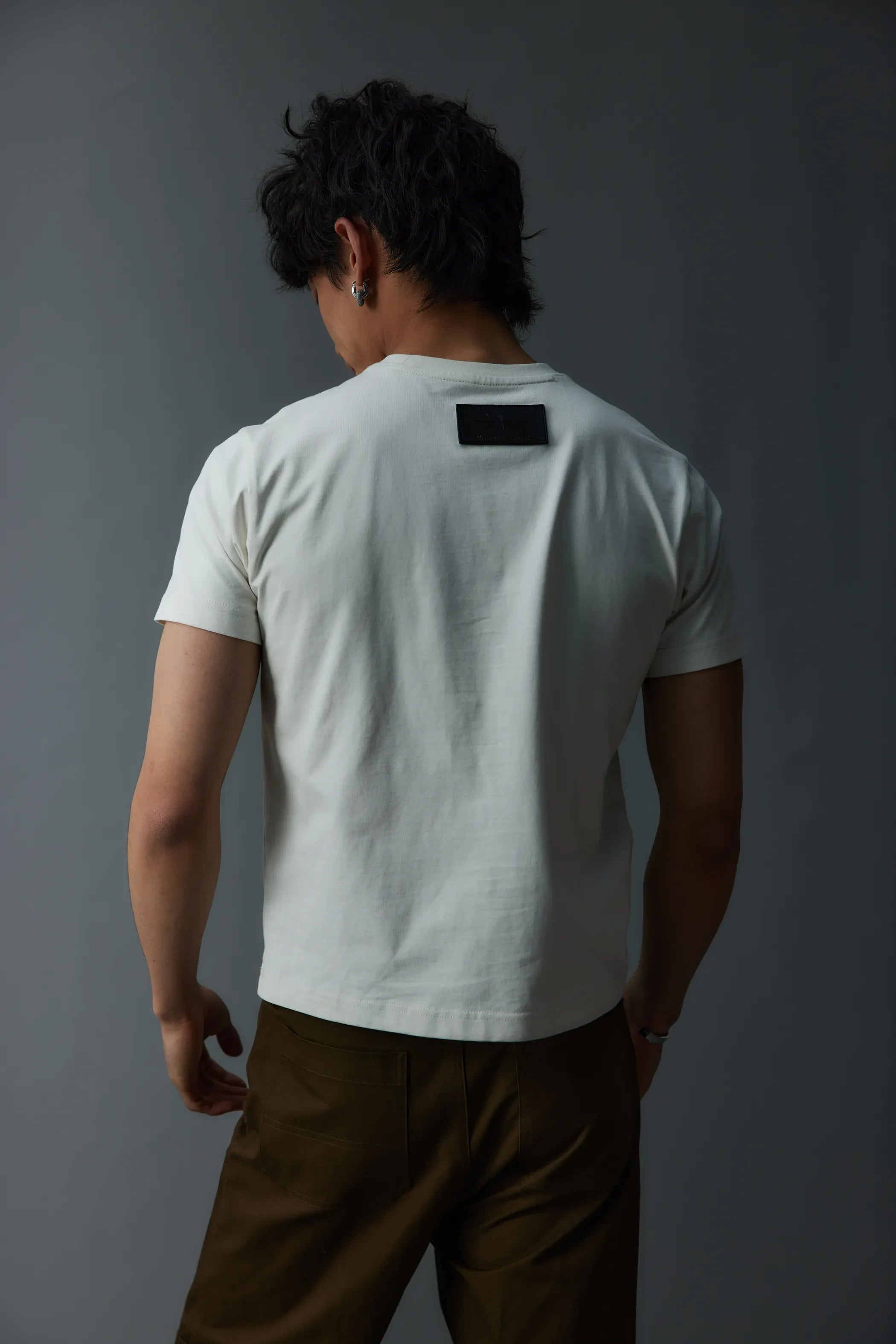 Model shot of Classic Cotton Layering Tee 4