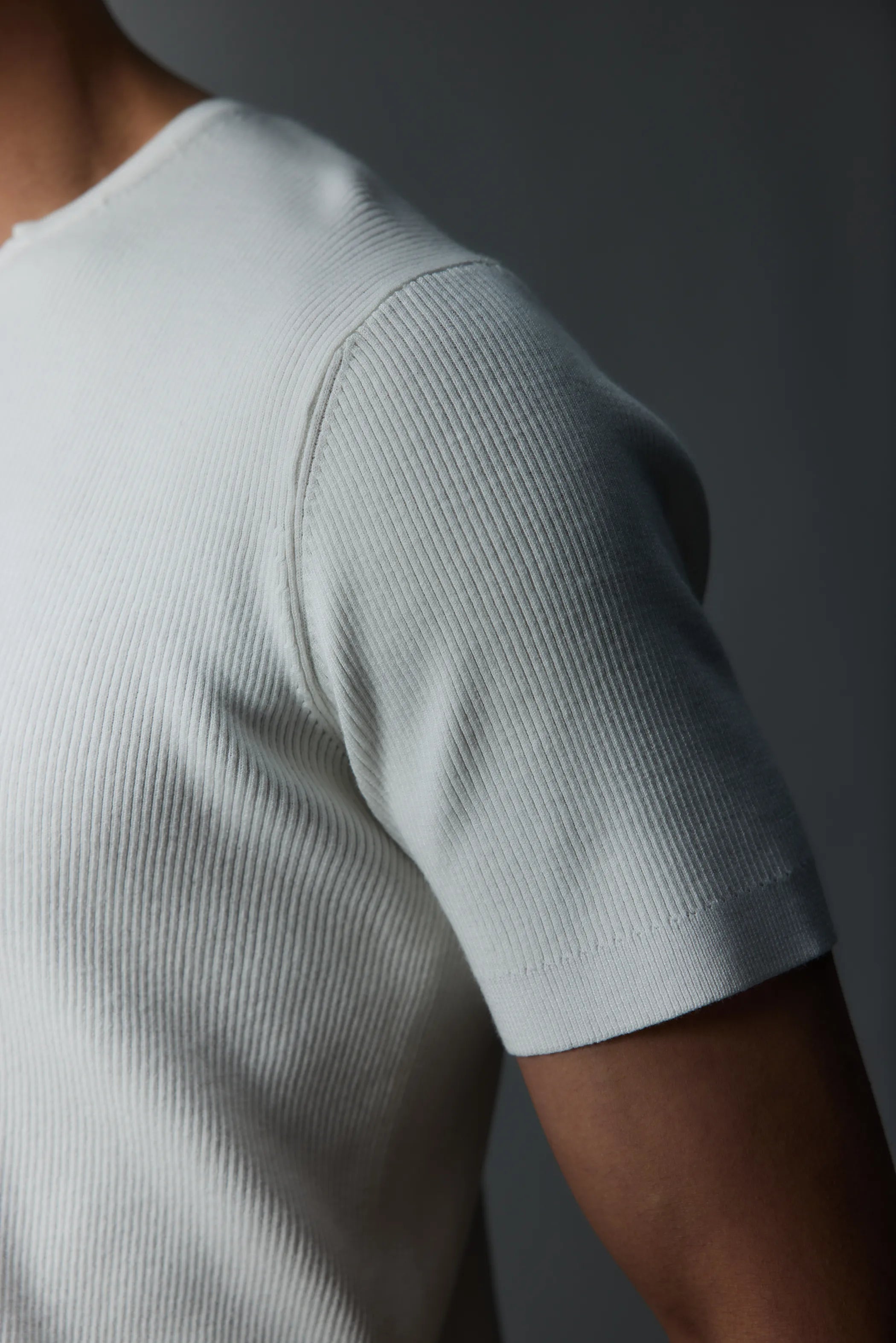 Model shot of Cloud-Knit V-Neck Relaxed Tee 4