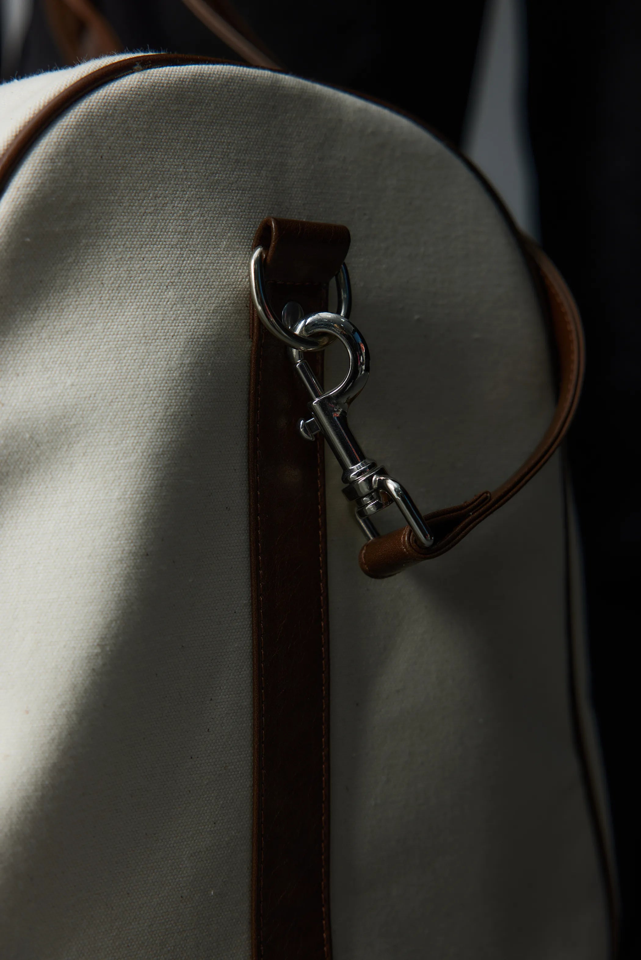 Canvas travel bag