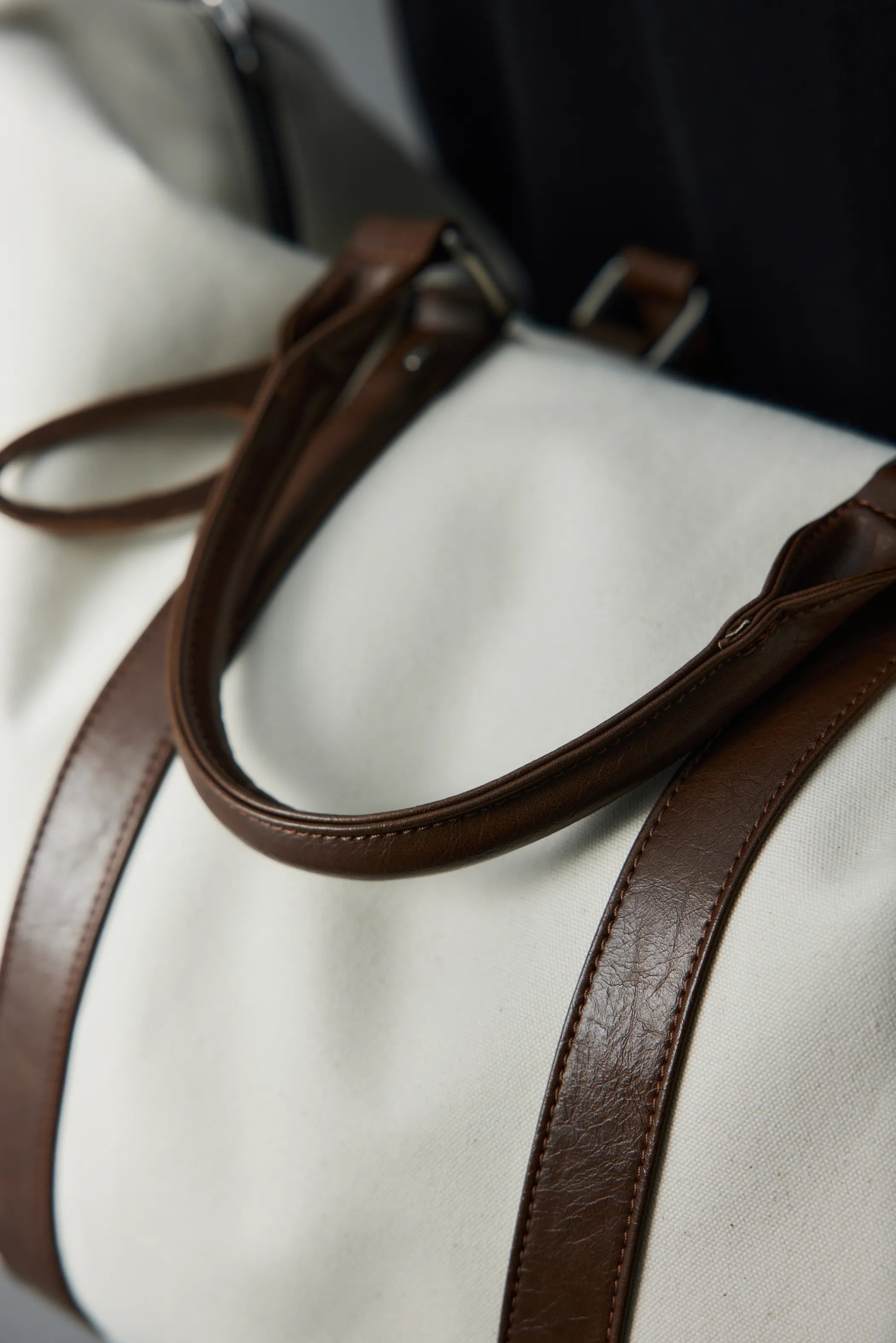 Canvas travel bag