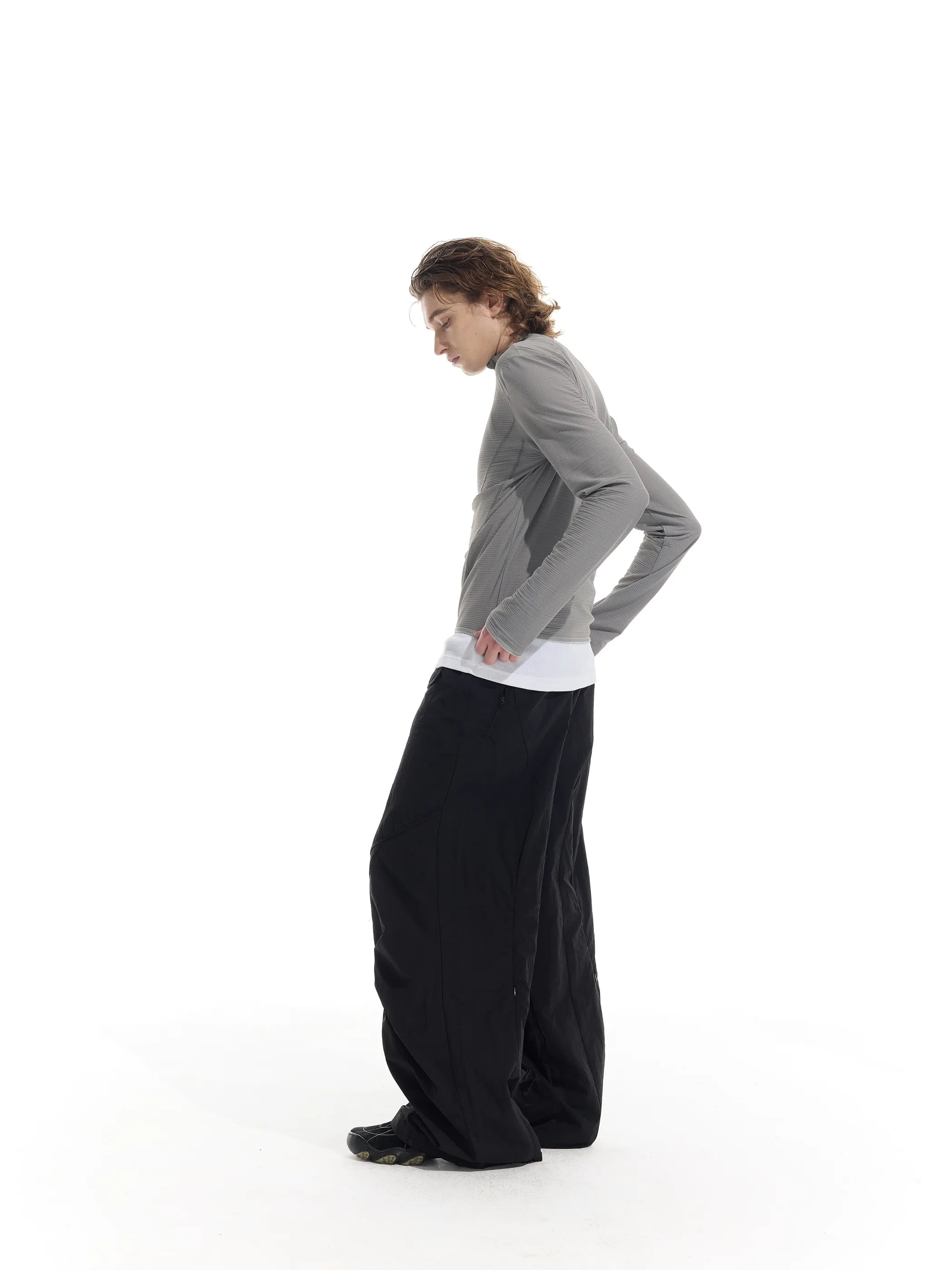 Half-open zip-up sun-protective long sleeve