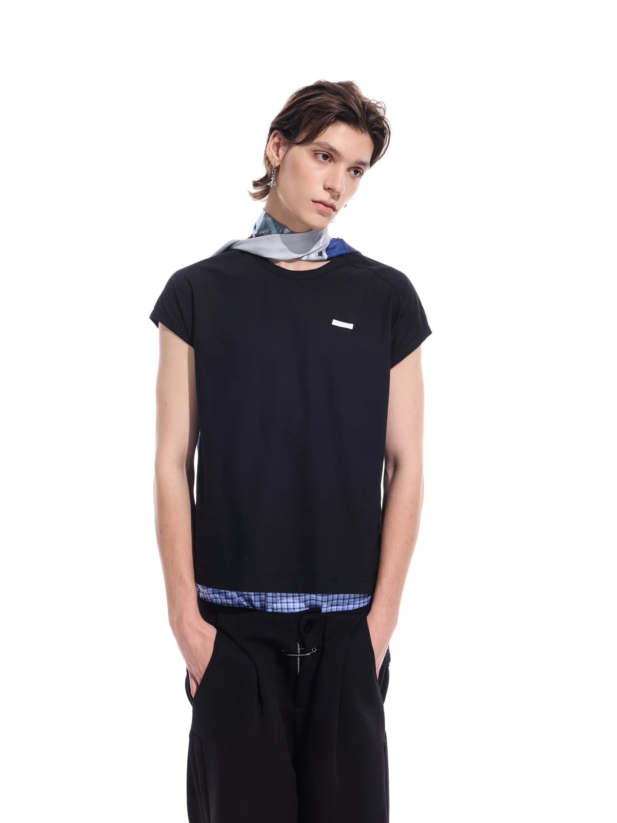 Minimalist construction crop tee