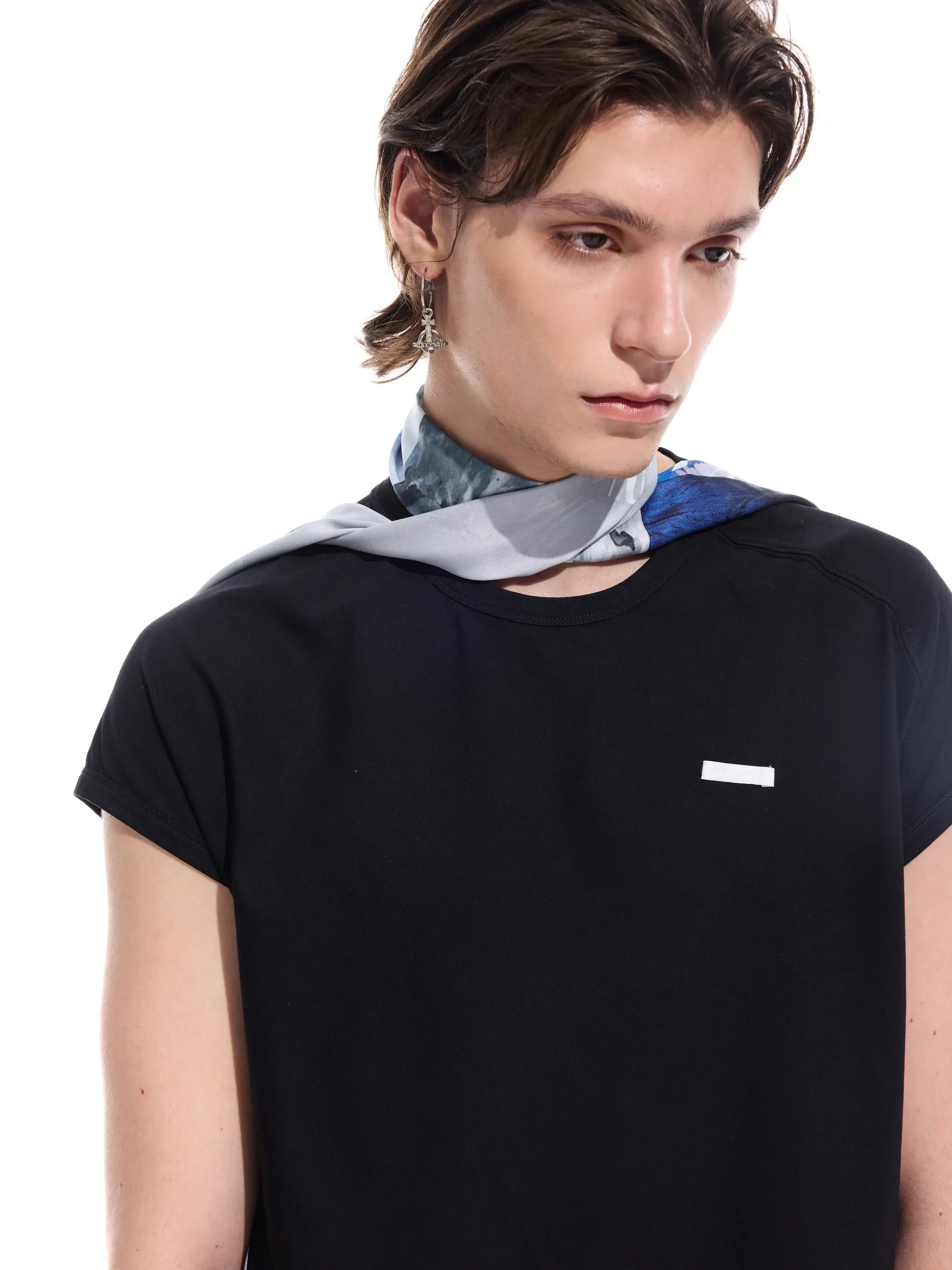Minimalist construction crop tee