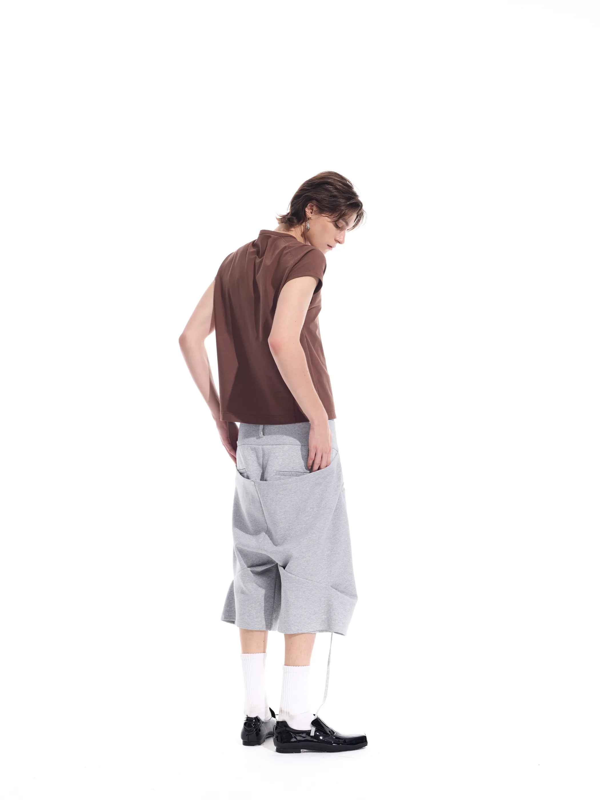 Minimalist construction crop tee