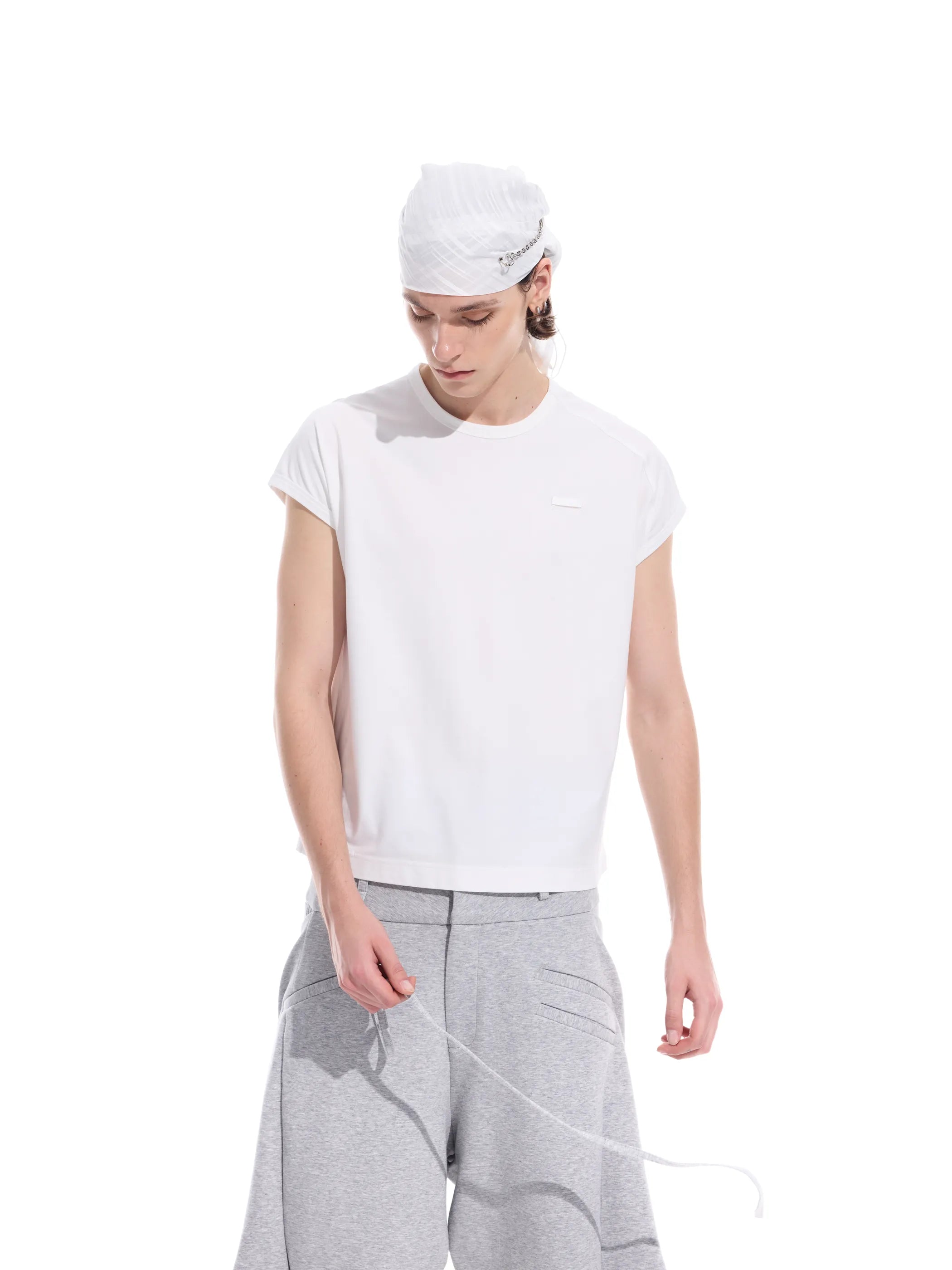 Minimalist construction crop tee