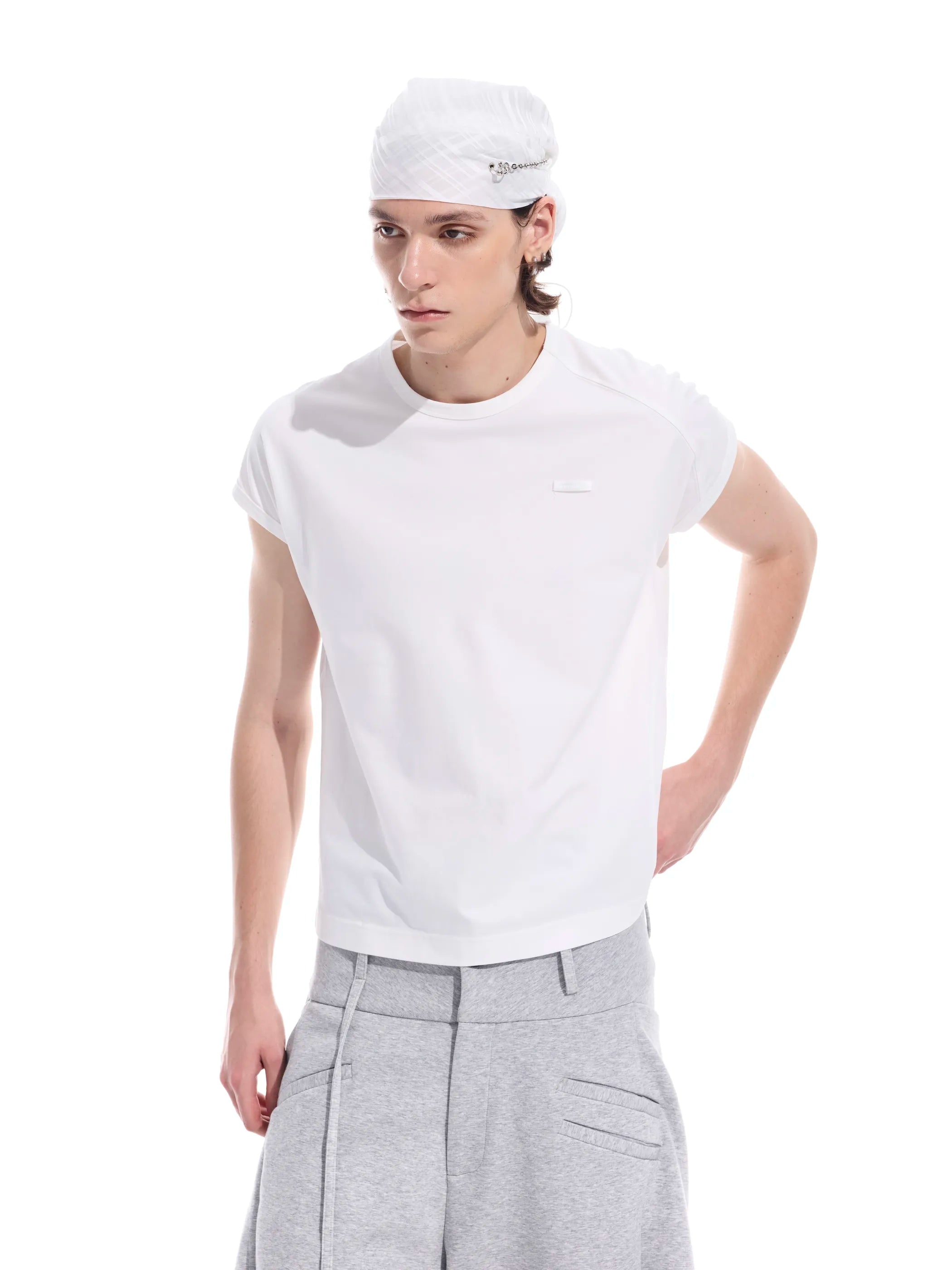 Minimalist construction crop tee