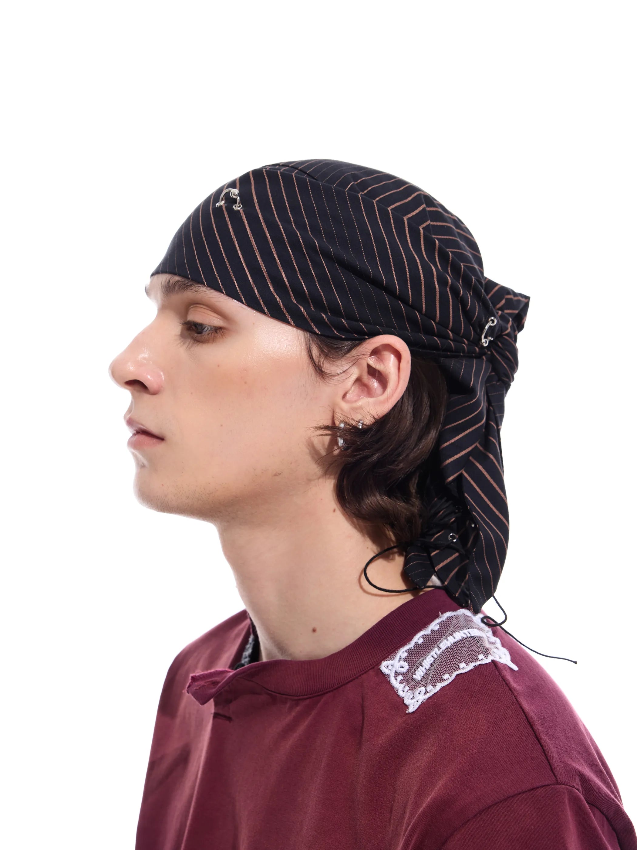 Striped detachable-chain bandana