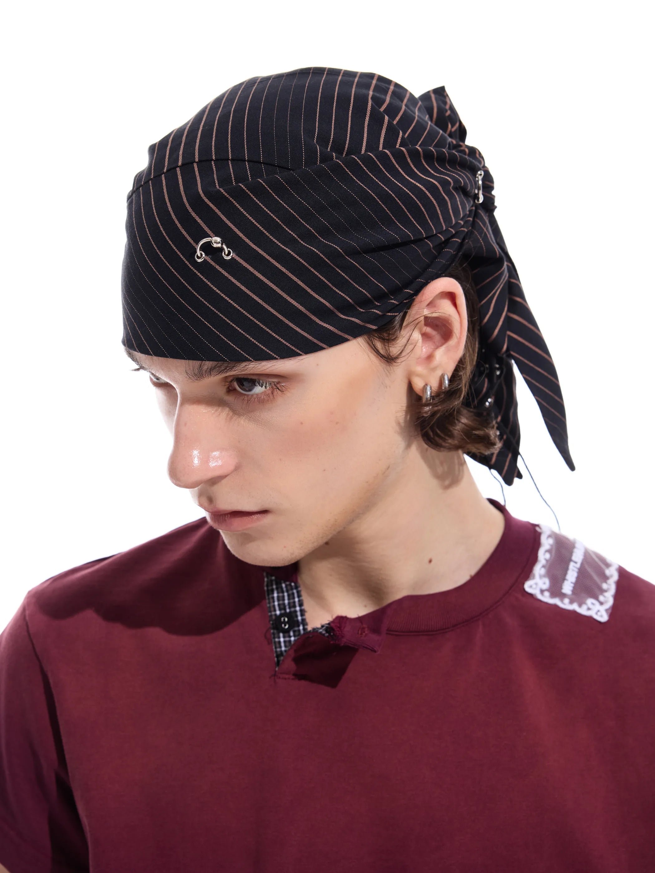 Striped detachable-chain bandana