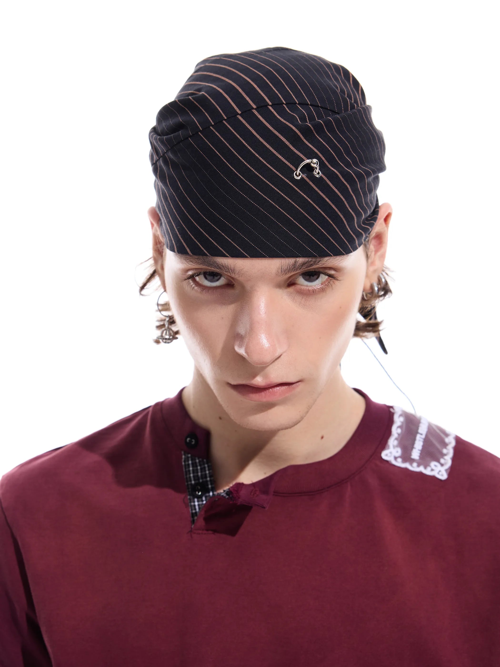 Striped detachable-chain bandana