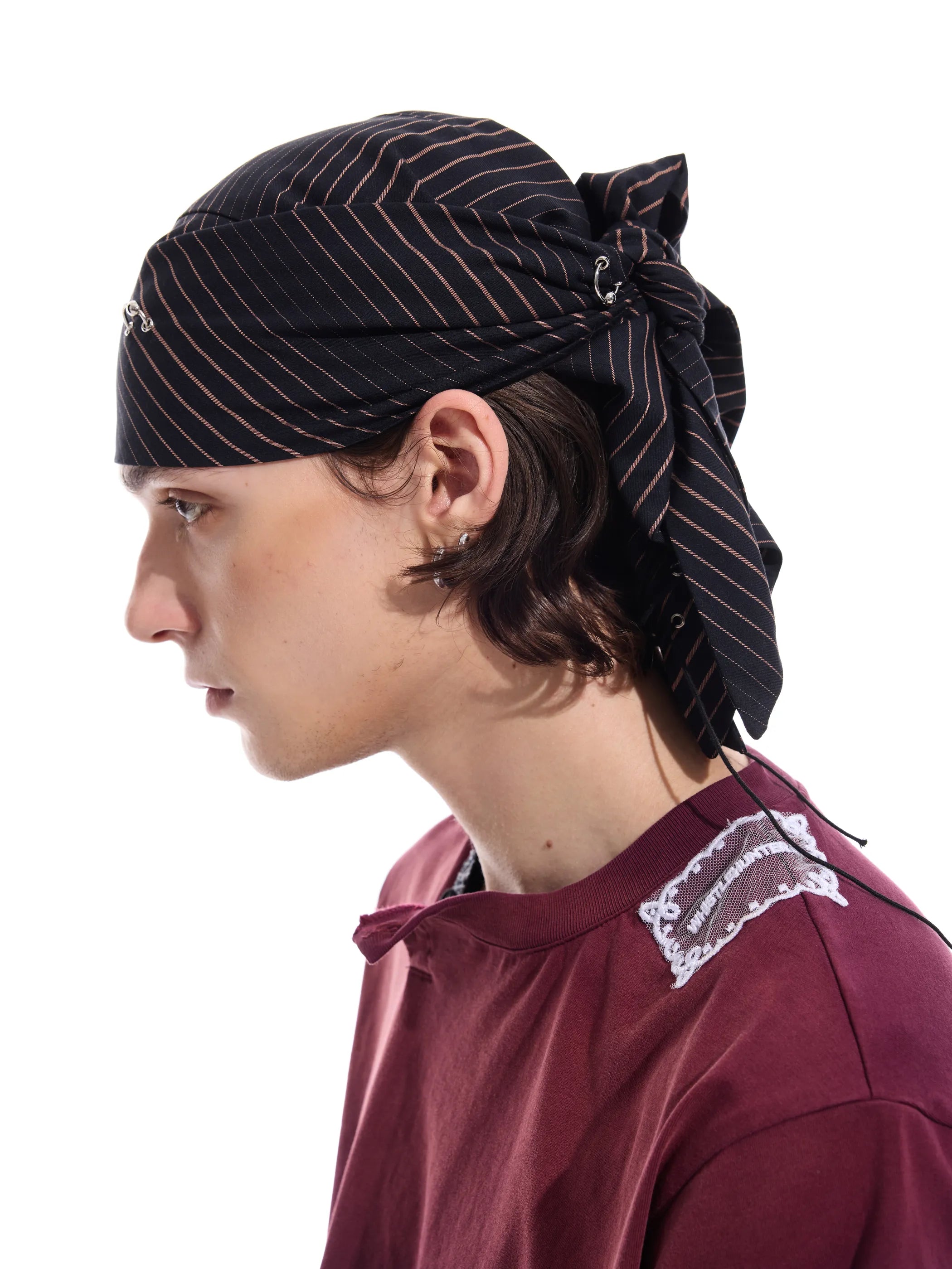 Striped detachable-chain bandana