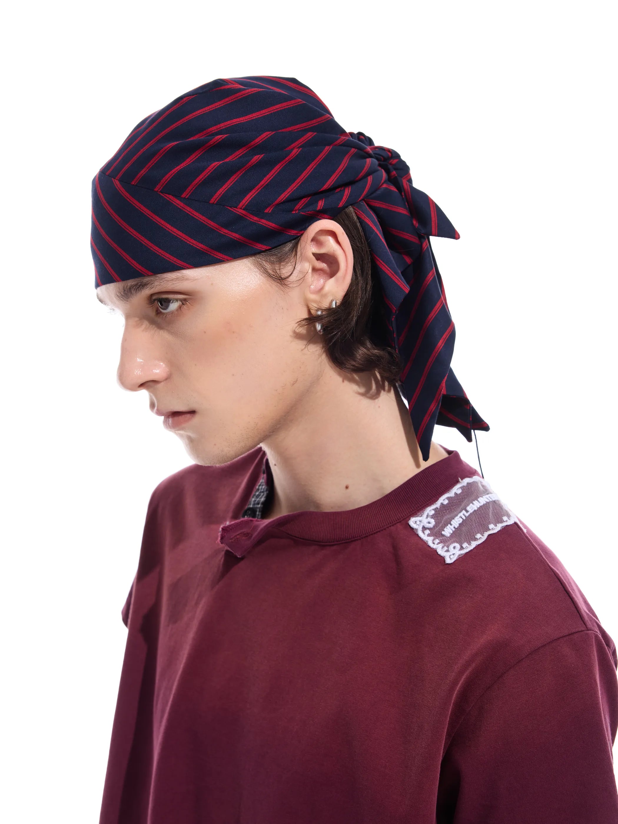 Striped detachable-chain bandana