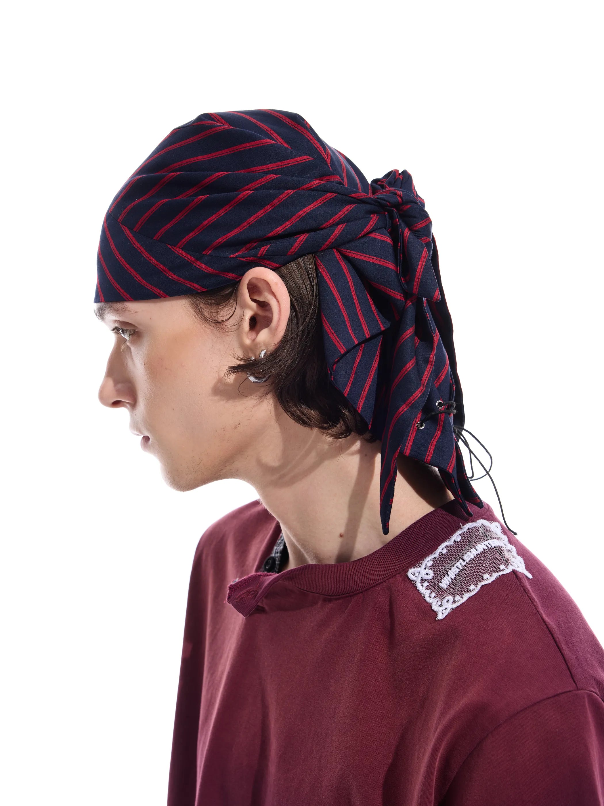 Striped detachable-chain bandana