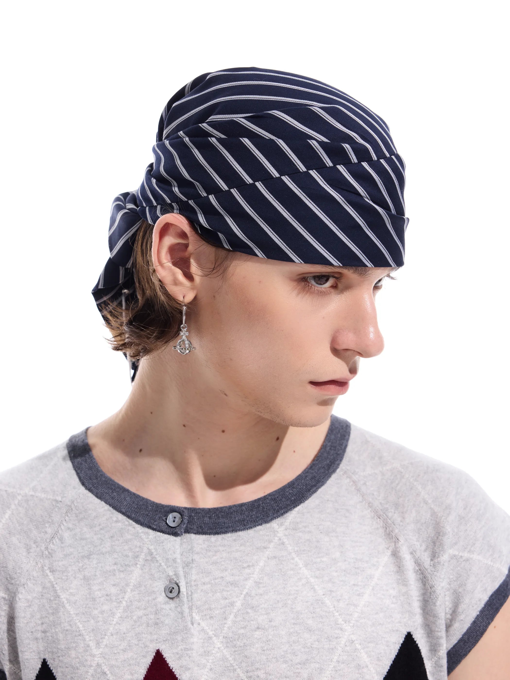 Striped detachable-chain bandana
