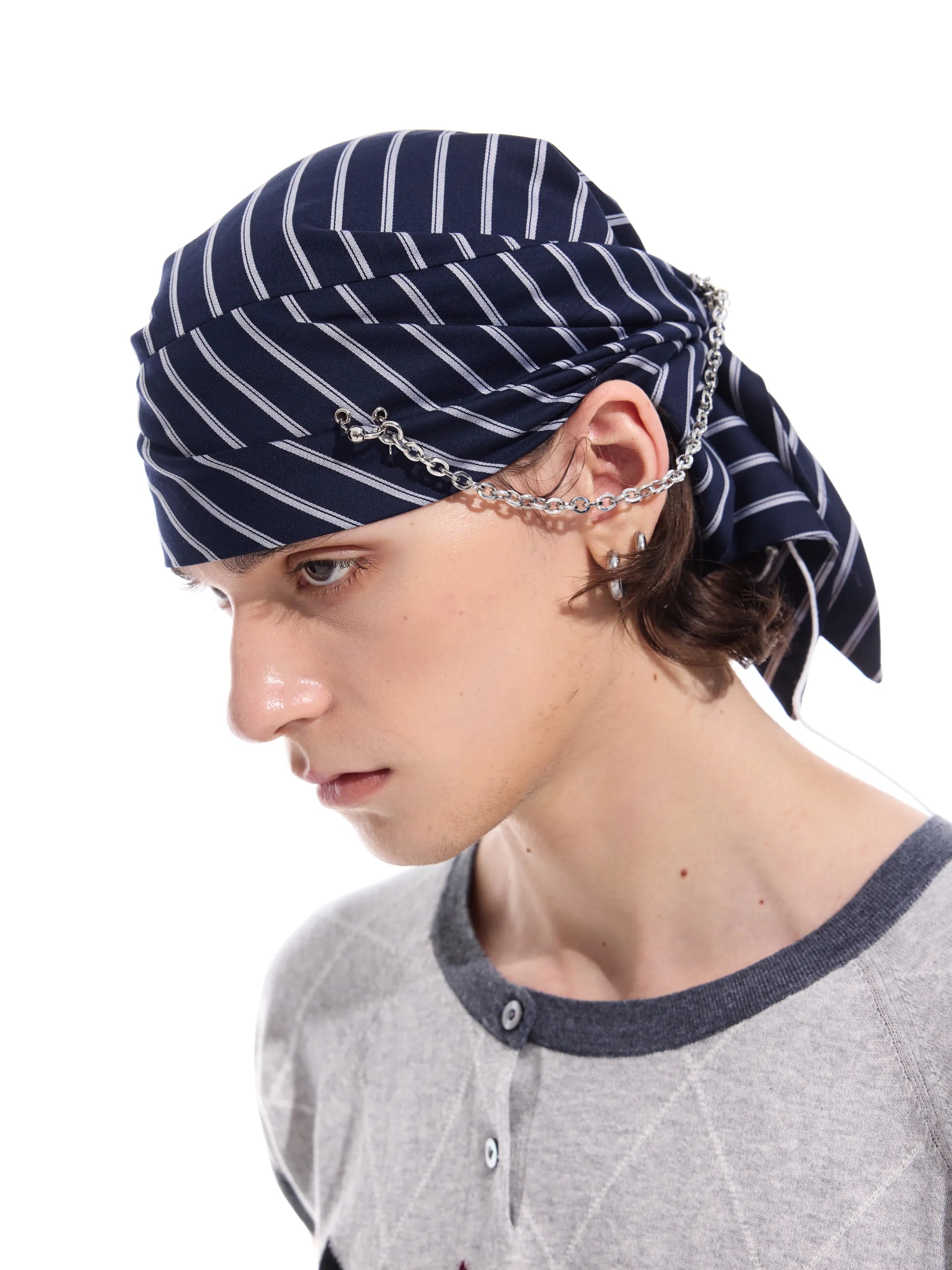 Striped detachable-chain bandana