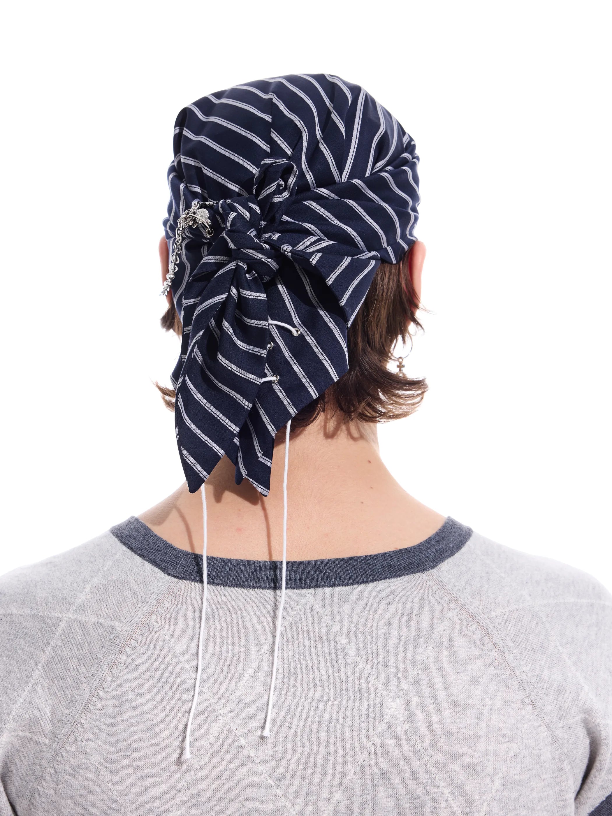 Striped detachable-chain bandana