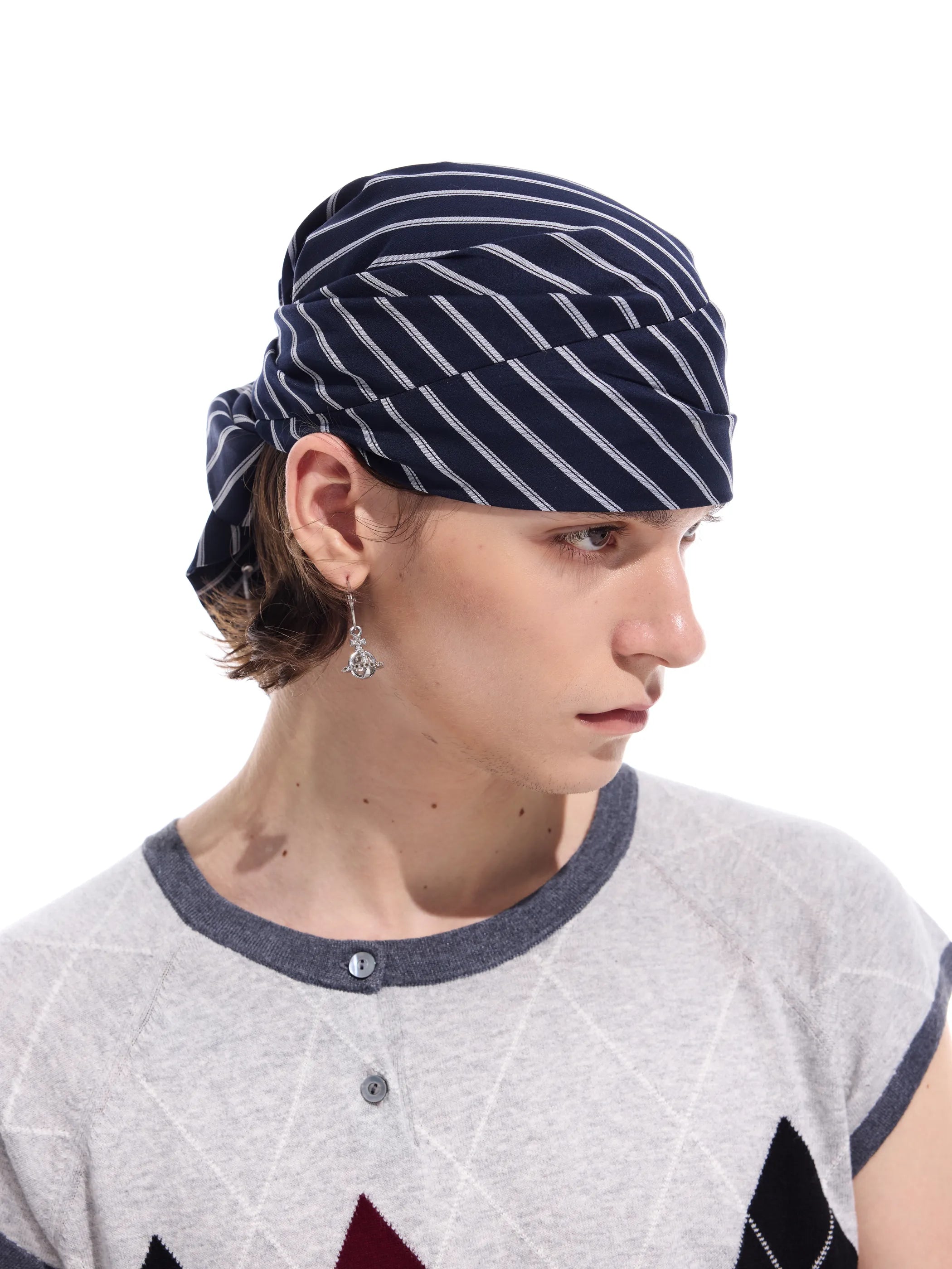 Striped detachable-chain bandana