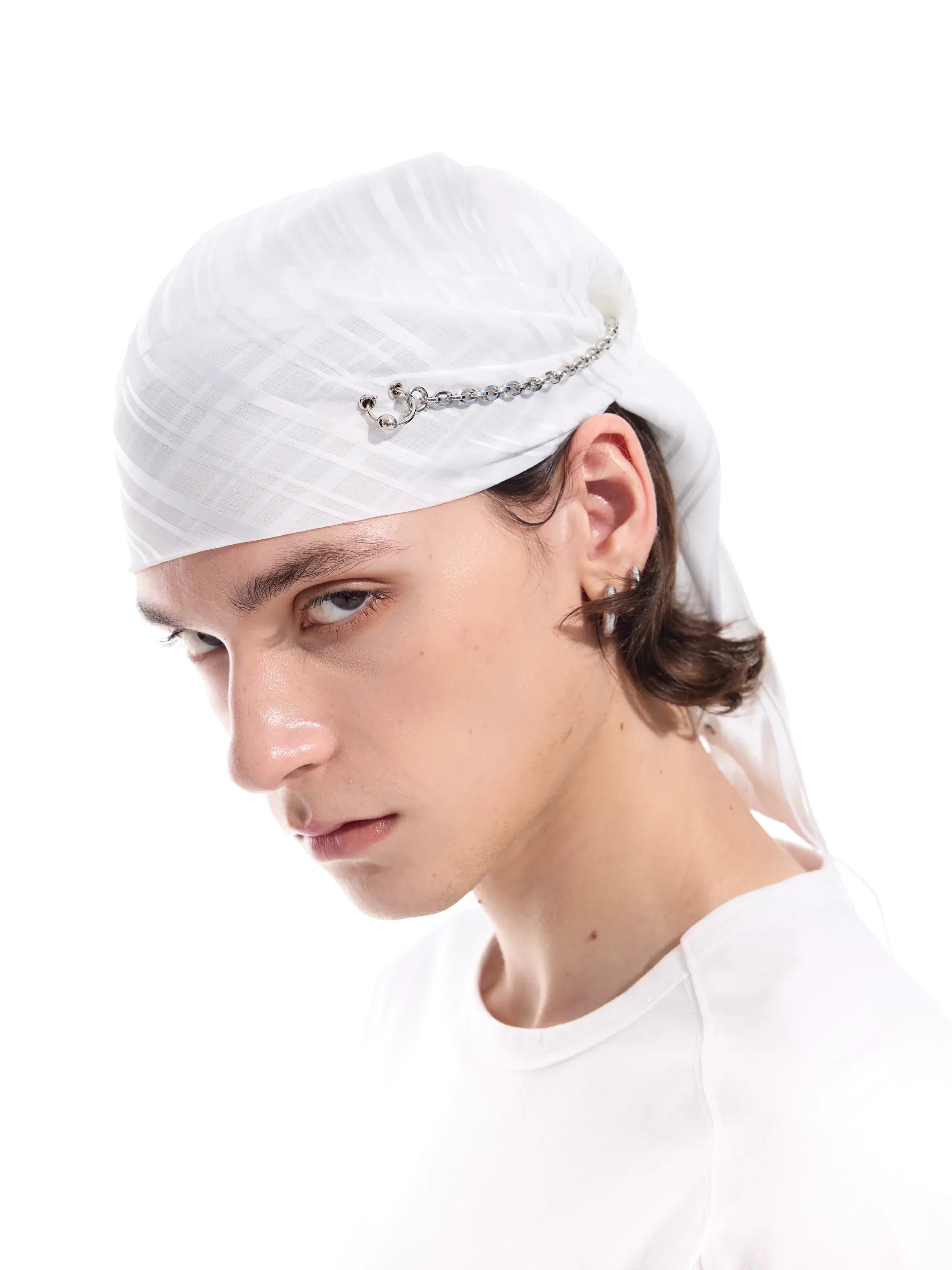 Striped detachable-chain bandana
