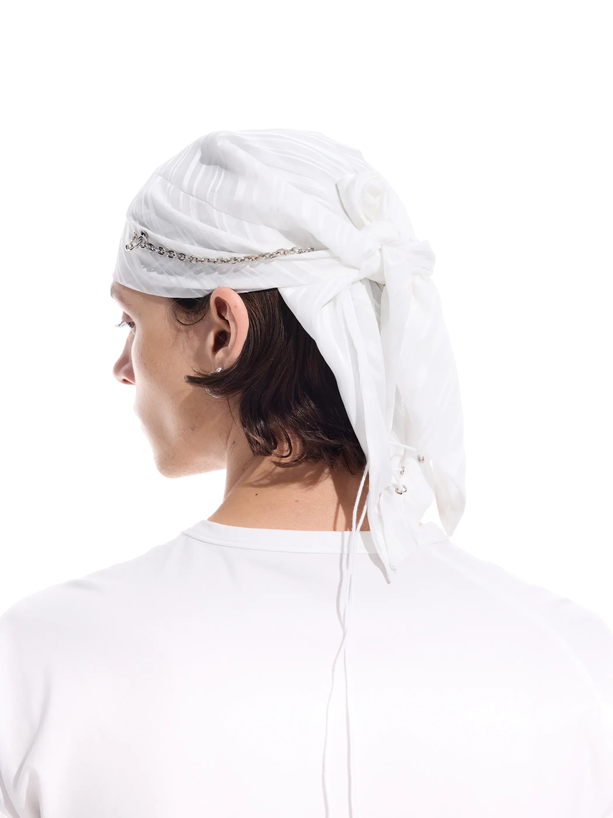 Striped detachable-chain bandana