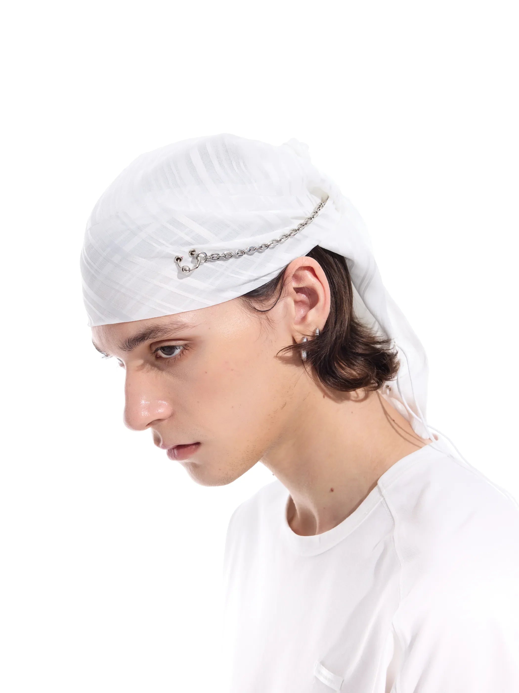 Striped detachable-chain bandana