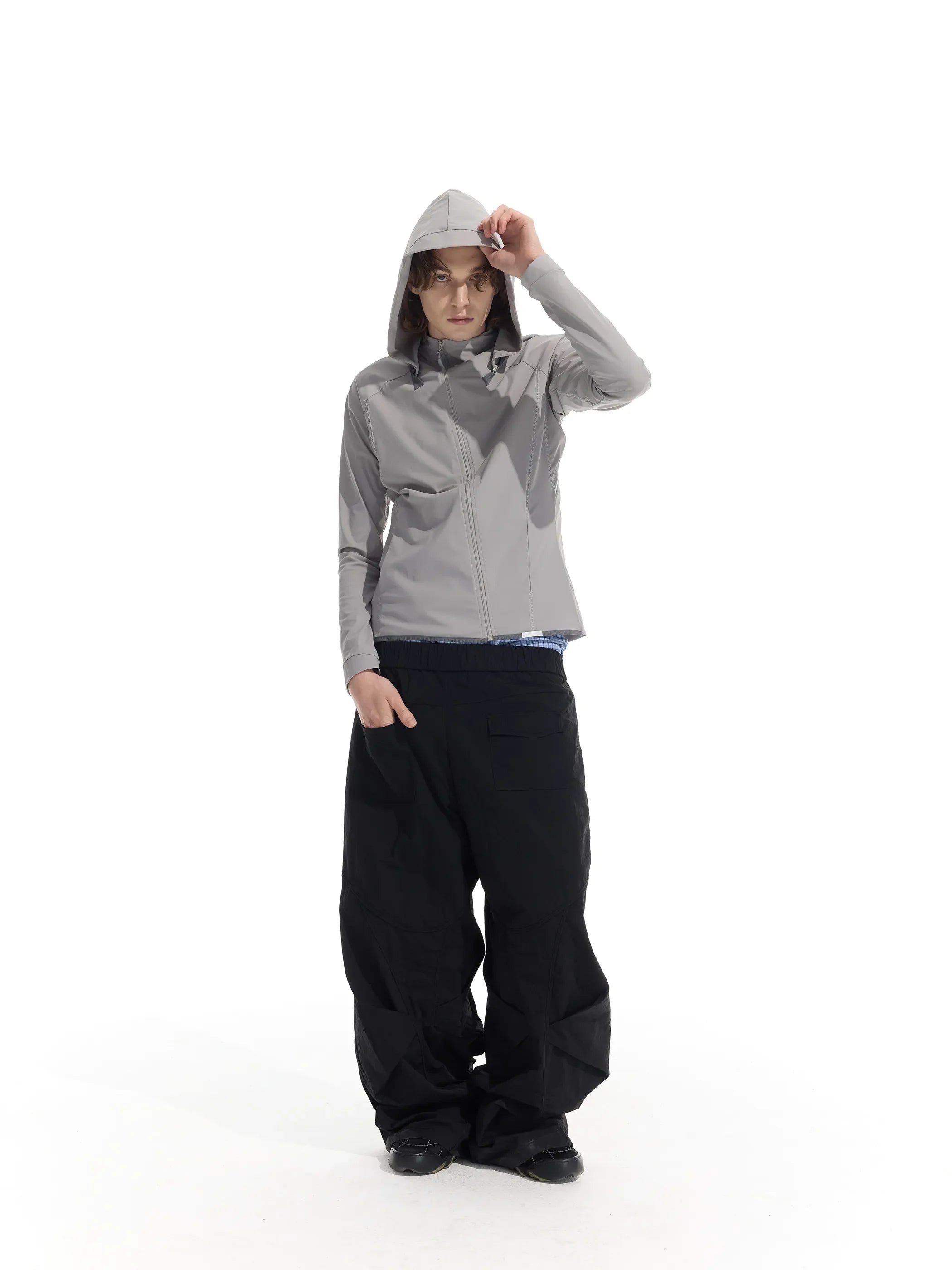 Model shot of UPF50+ Detachable Hood Sun Protection Jacket 9