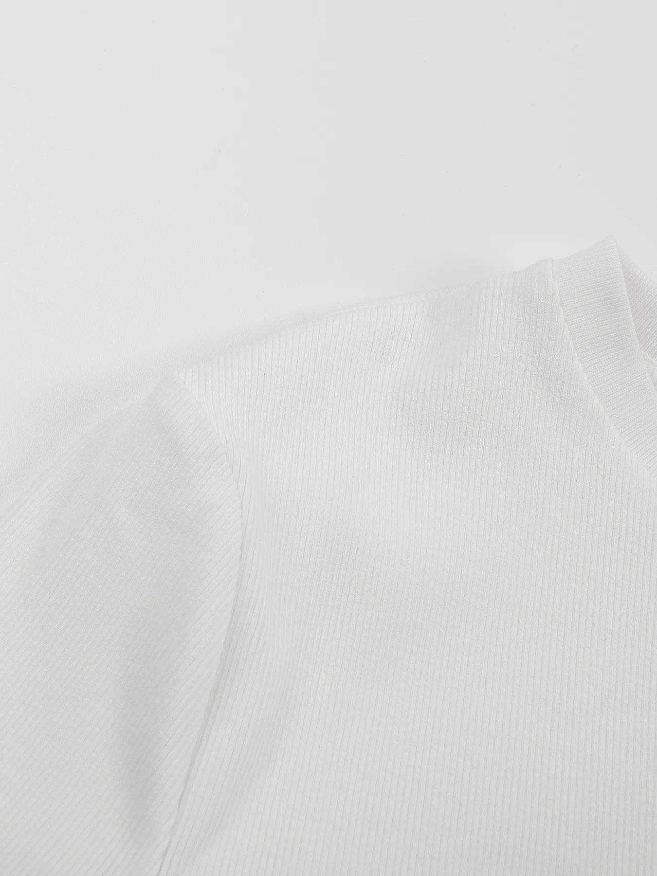 Sleeve motif long-sleeve tee