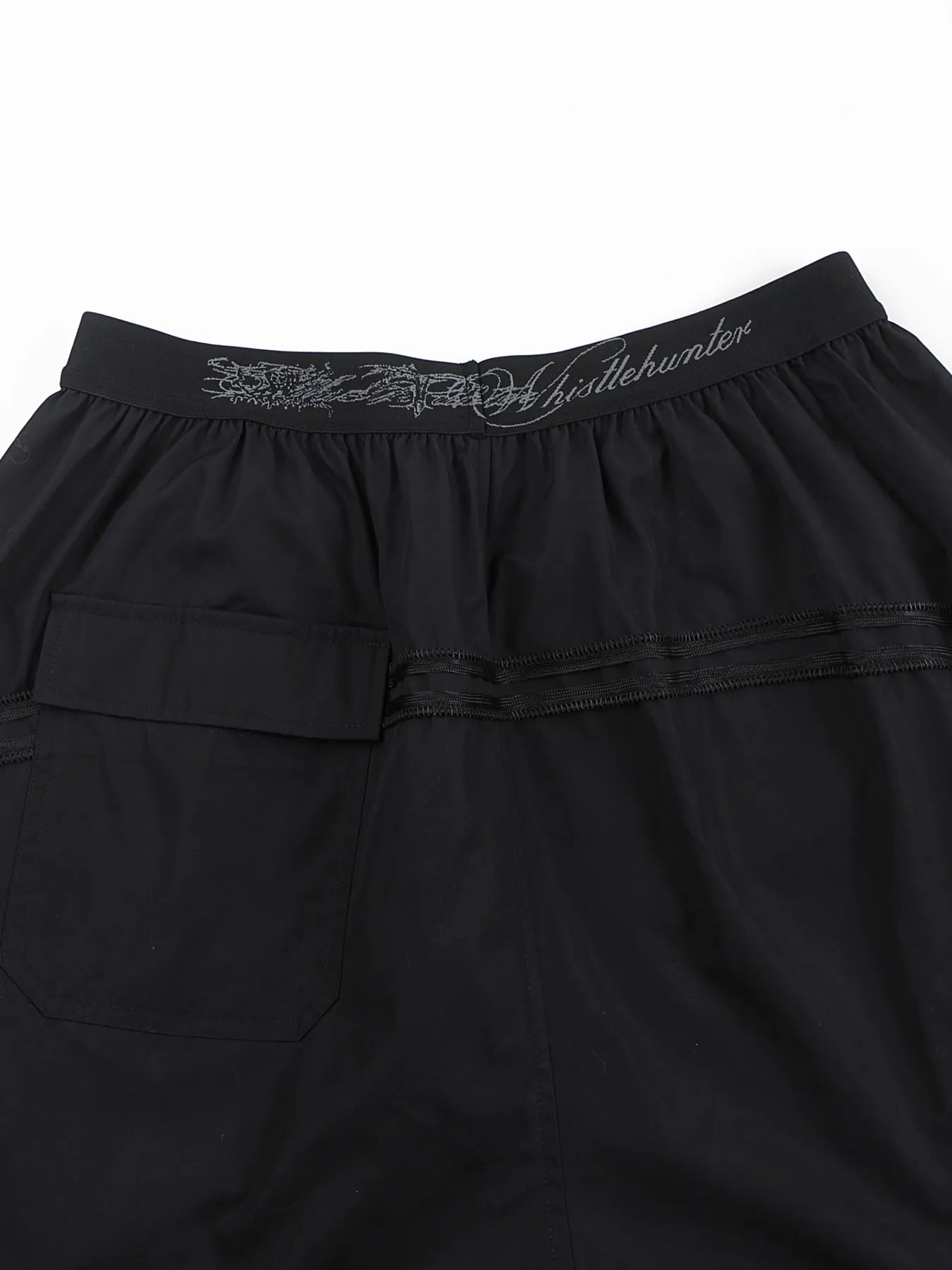 Court-style wind-resistant short pants